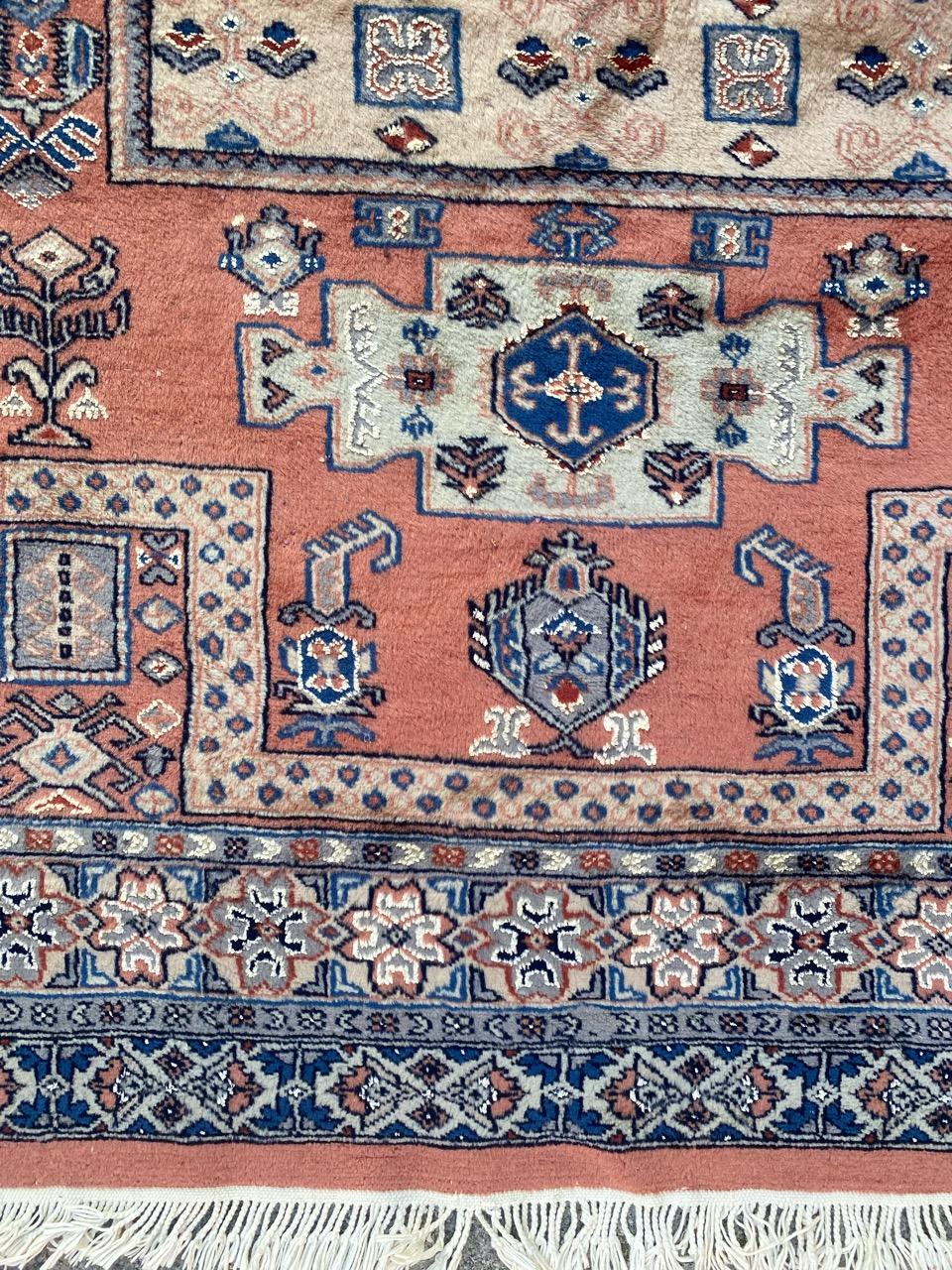 Bobyrug’s Beautiful Vintage Pakistani Rug In Good Condition For Sale In Saint Ouen, FR