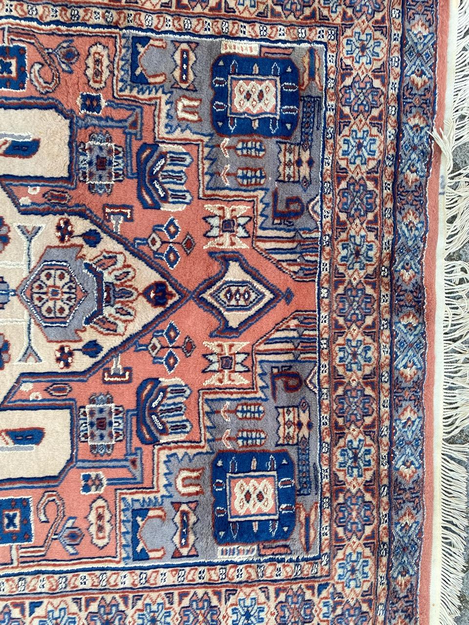 Late 20th Century Bobyrug’s Beautiful Vintage Pakistani Rug For Sale