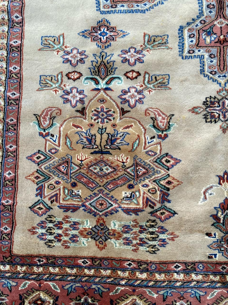 Bobyrugs schöner pakistanischer Vintage-Teppich (Baumwolle) im Angebot