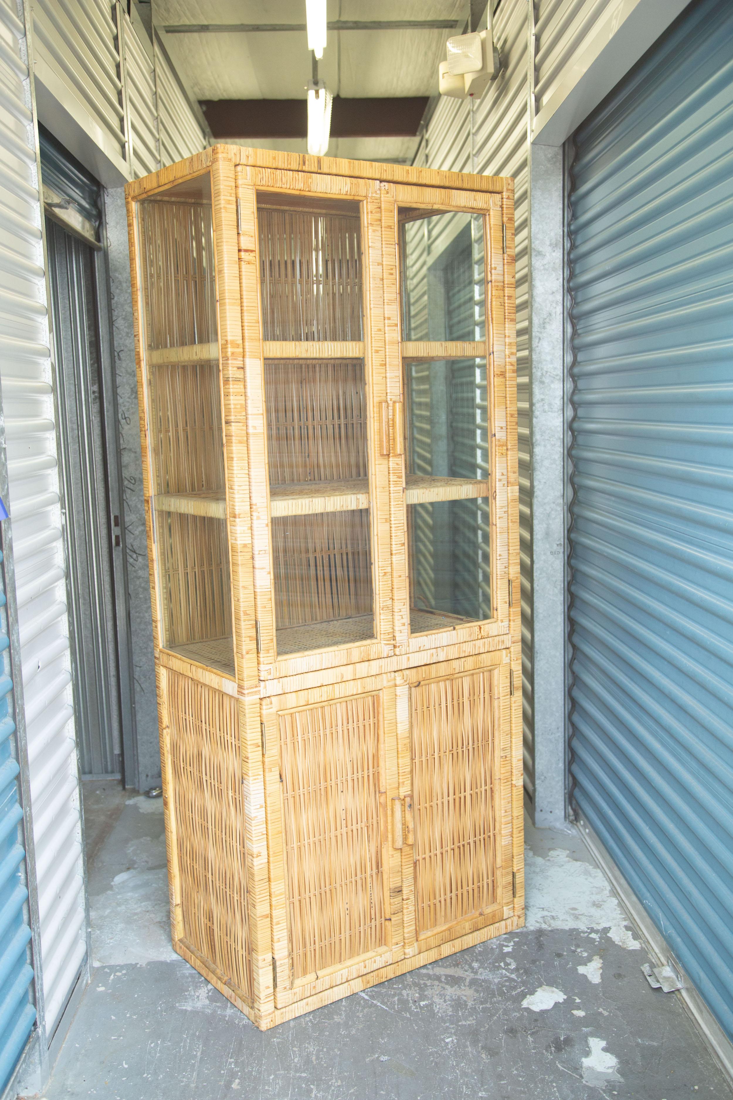 Schöne Vintage Rattan Étagère Vitrine 2