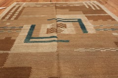 Vintage Scandinavian Swedish Kilim. 5 ft 4 in x 7 ft 2 in