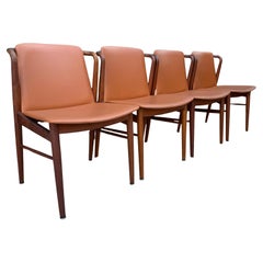 Beautiful Vintage Set of 4 Danish modern teak leather dining chairs