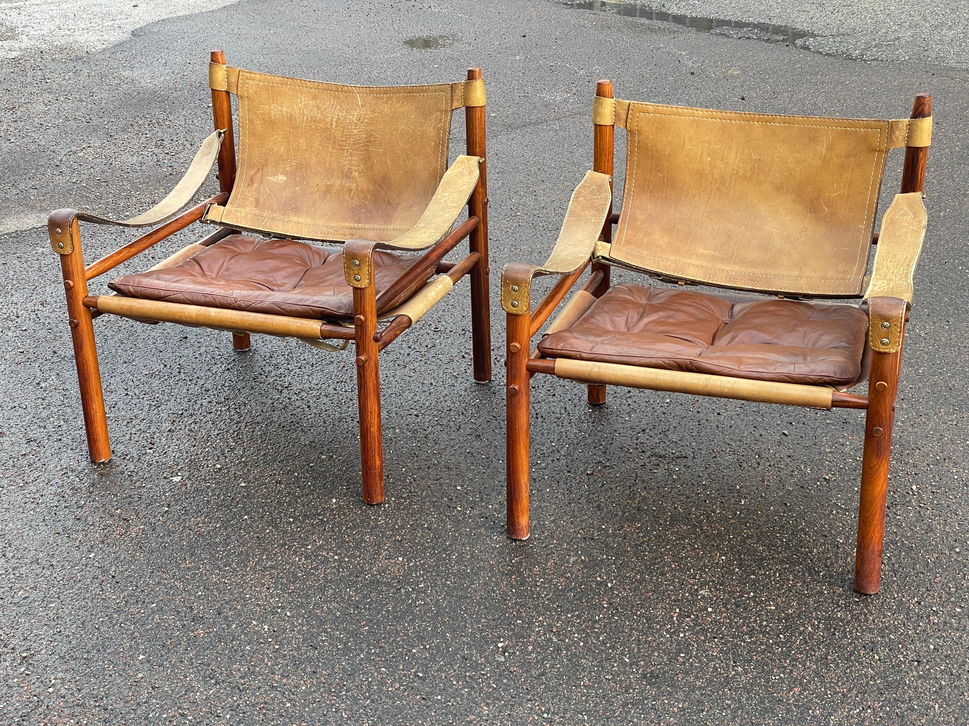 Precioso conjunto vintage de sillas escandinavas Arne Norell Safari de los años 70 Moderno de mediados de siglo