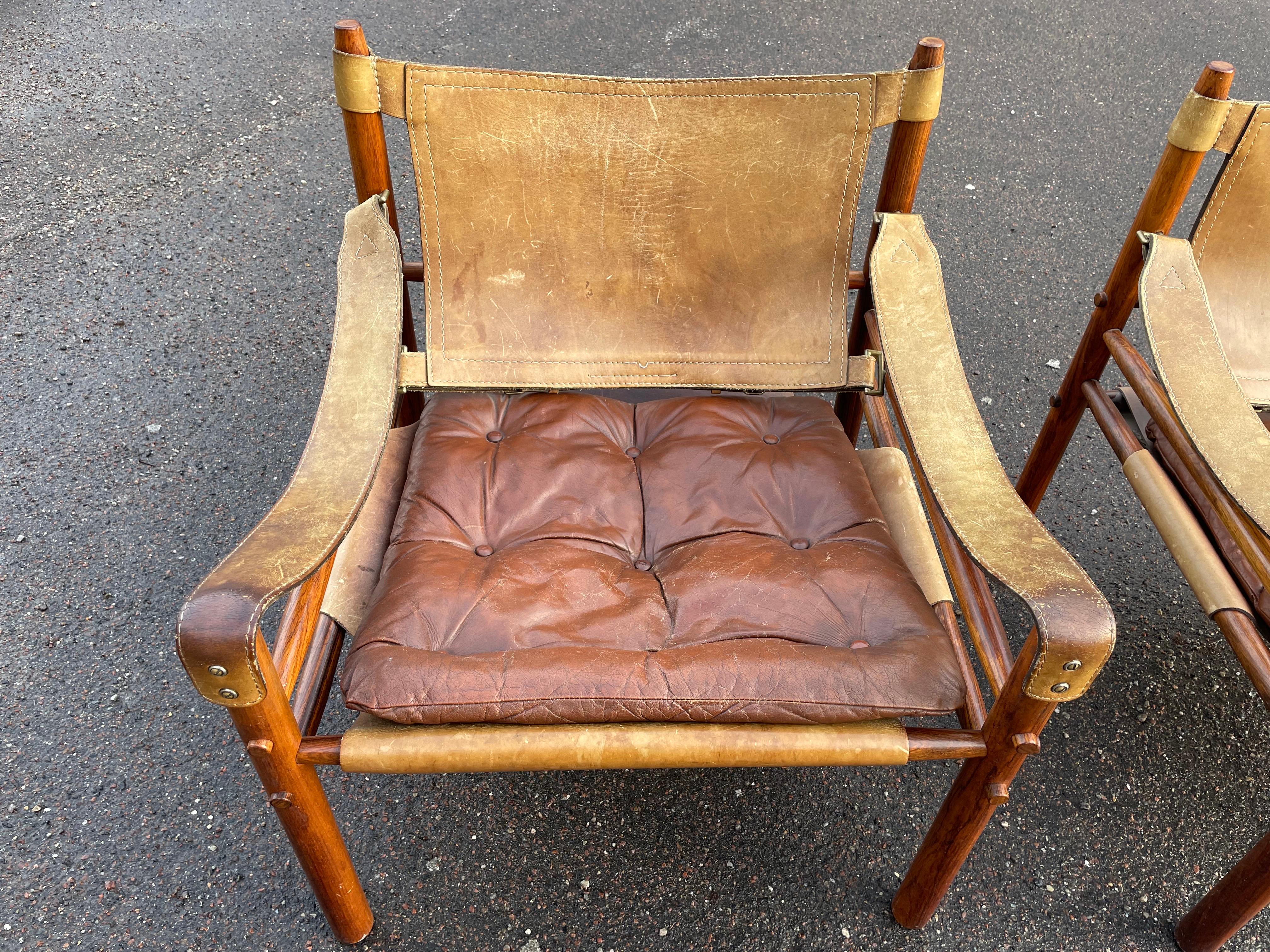 Precioso conjunto vintage de sillas escandinavas Arne Norell Safari de los años 70 Sueco