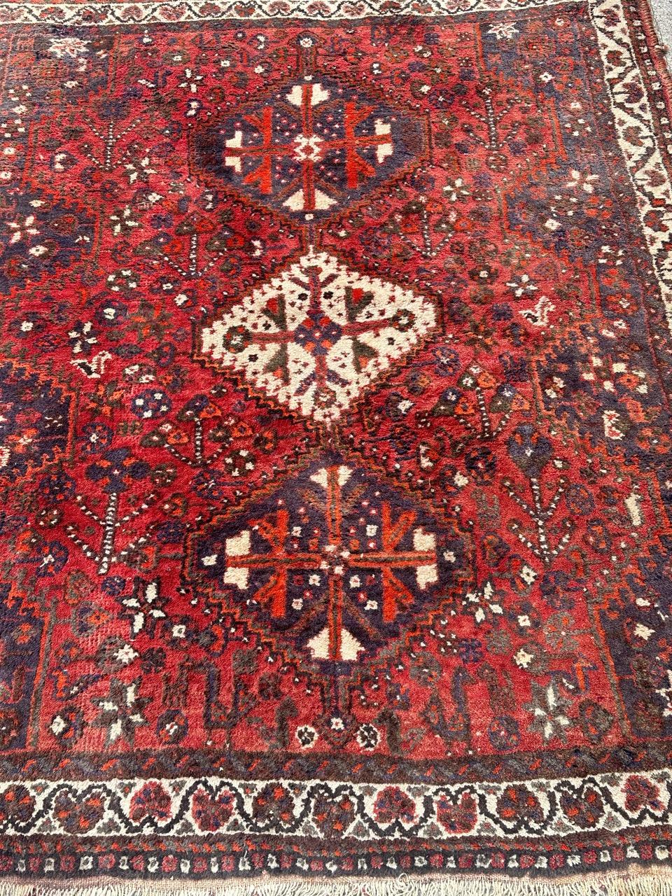 Tribal Beautiful vintage Shiraz rug