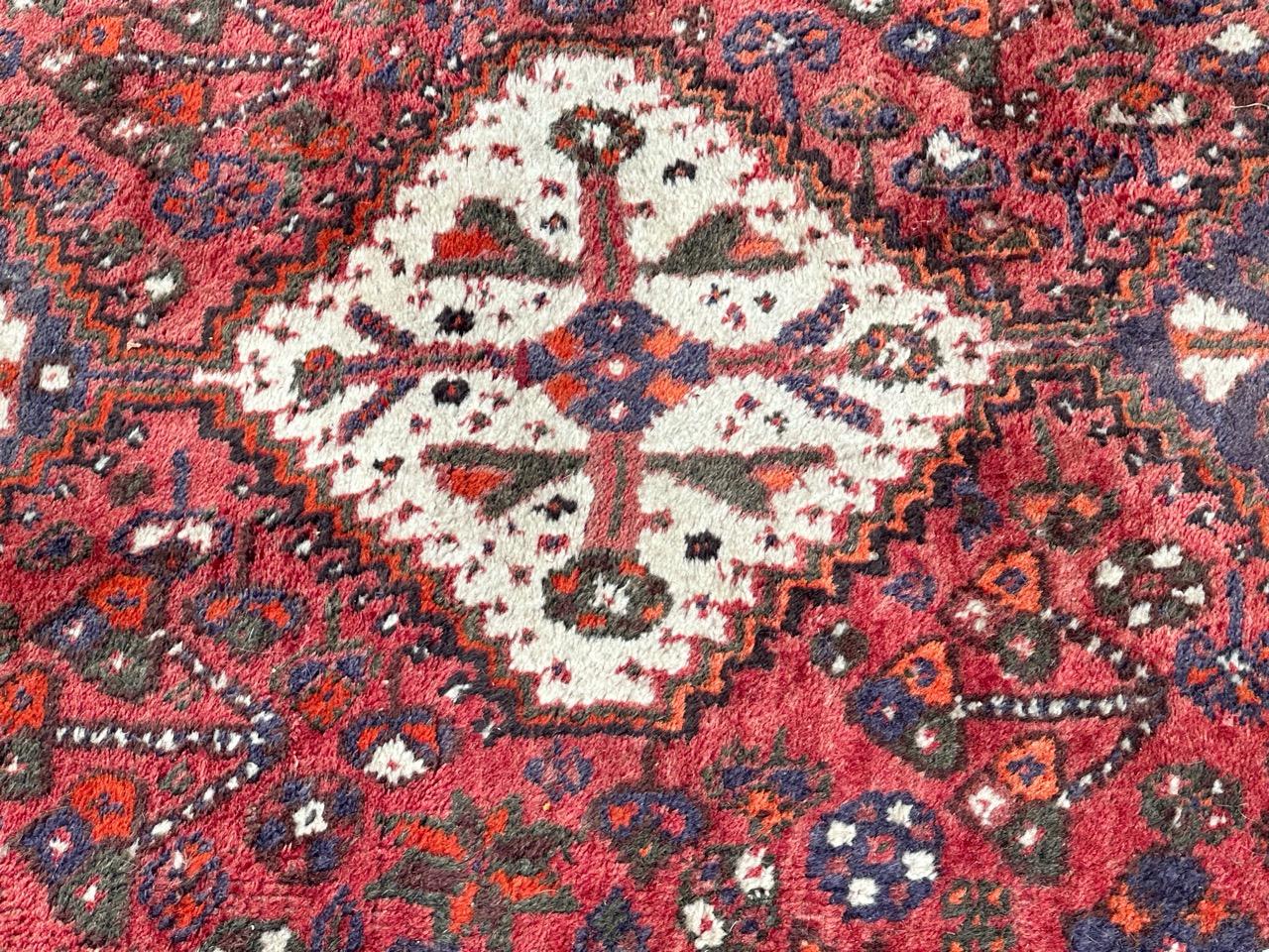Beautiful vintage Shiraz rug In Good Condition In Saint Ouen, FR