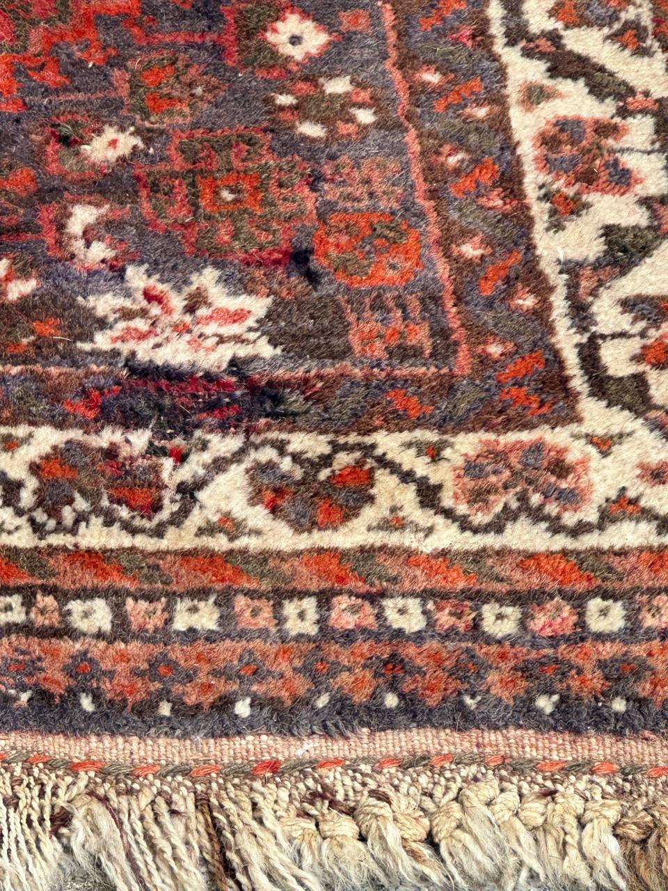 Beautiful vintage Shiraz rug 1