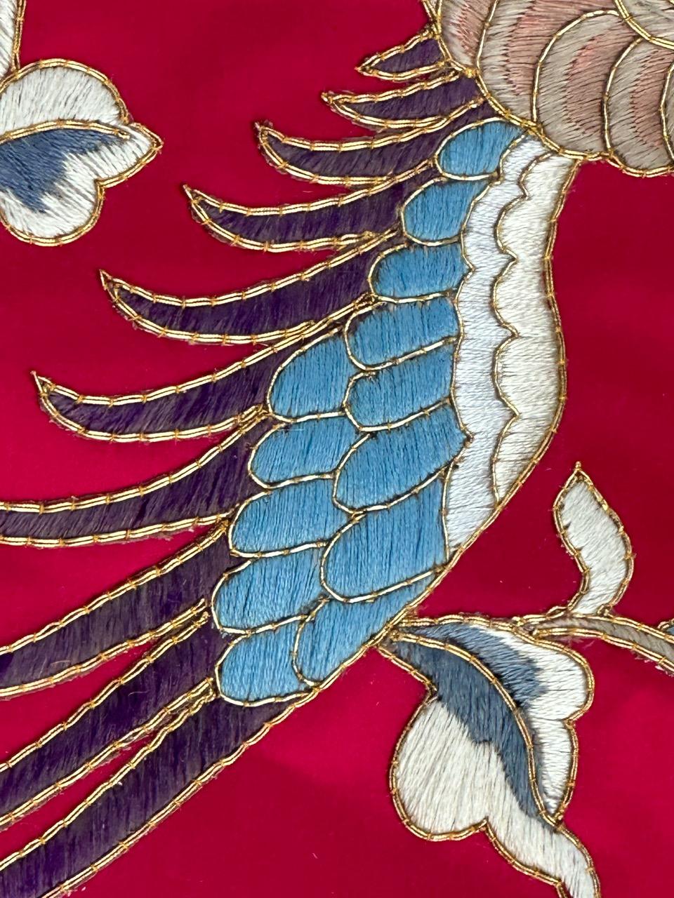 Beautiful Vintage silk and metal Chinese Embroidery dragon design For Sale 10