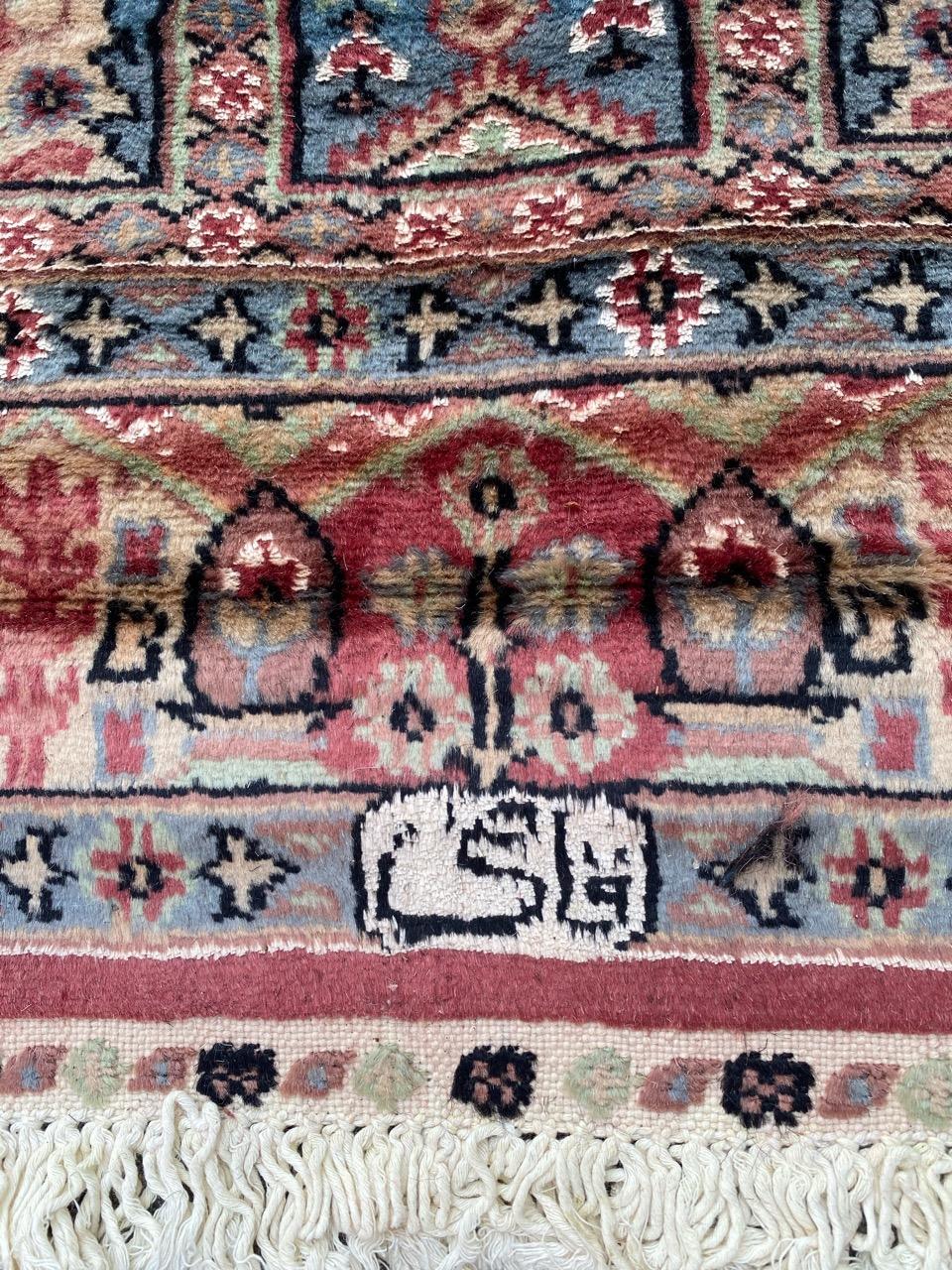 Bobyrug’s Beautiful Vintage Silk and Wool Pakistani Rug For Sale 5