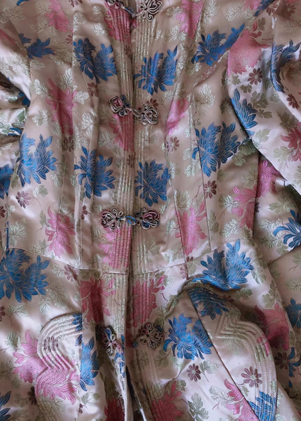 Magnifique robe kimono en soie Vintage 1950s Couture Asian Robe Coat 40s 50s en vente 3