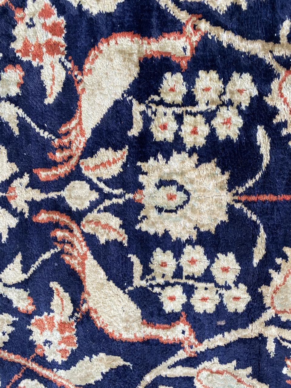 Beautiful Vintage Silk Sino Hereke Rug In Good Condition In Saint Ouen, FR