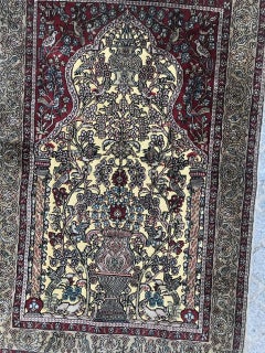 Schöner Vintage Sino Hereke Teppich aus Seide und Gold
