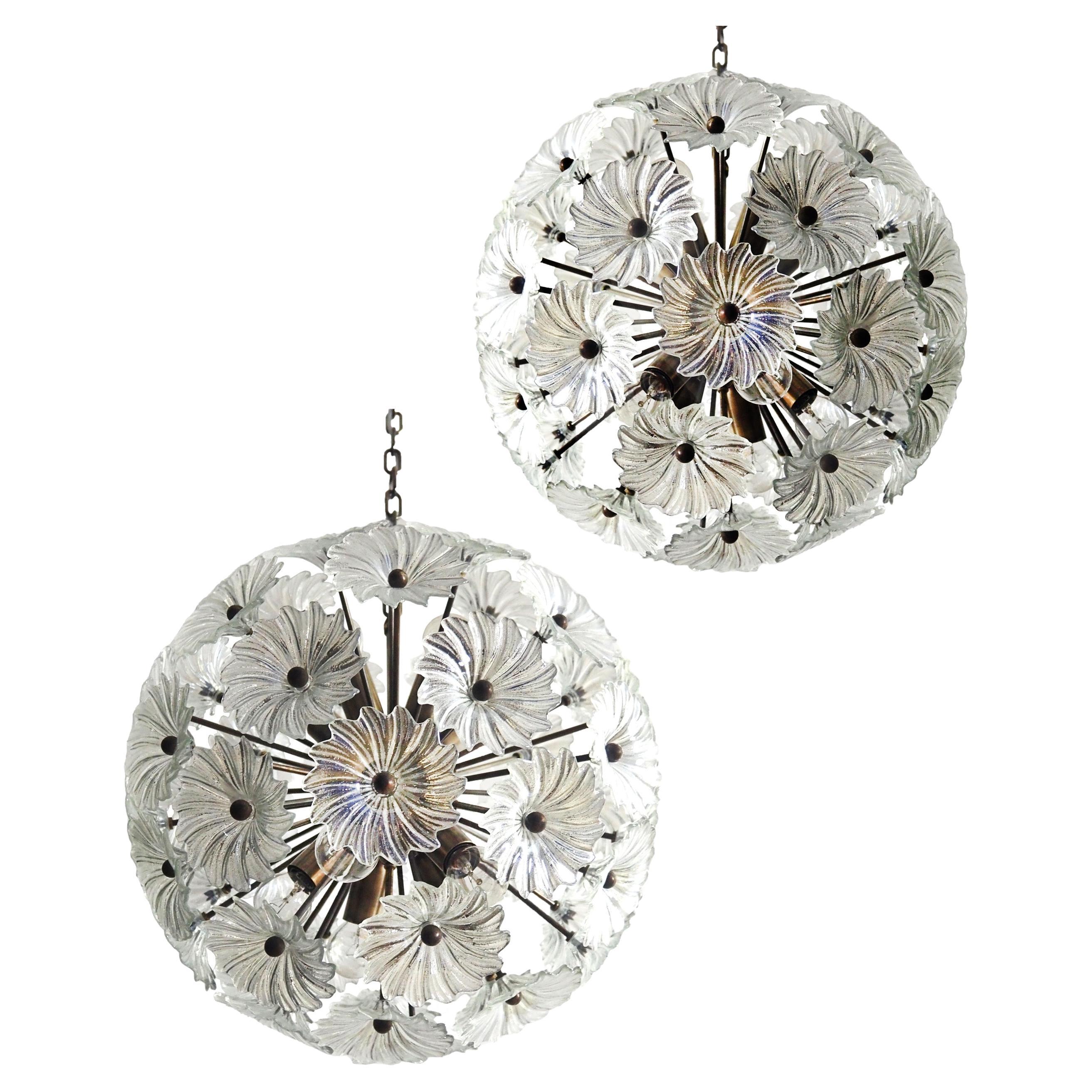 Paar Sputnik-Kronleuchter aus italienischem Kristall aus der Mitte des Jahrhunderts 