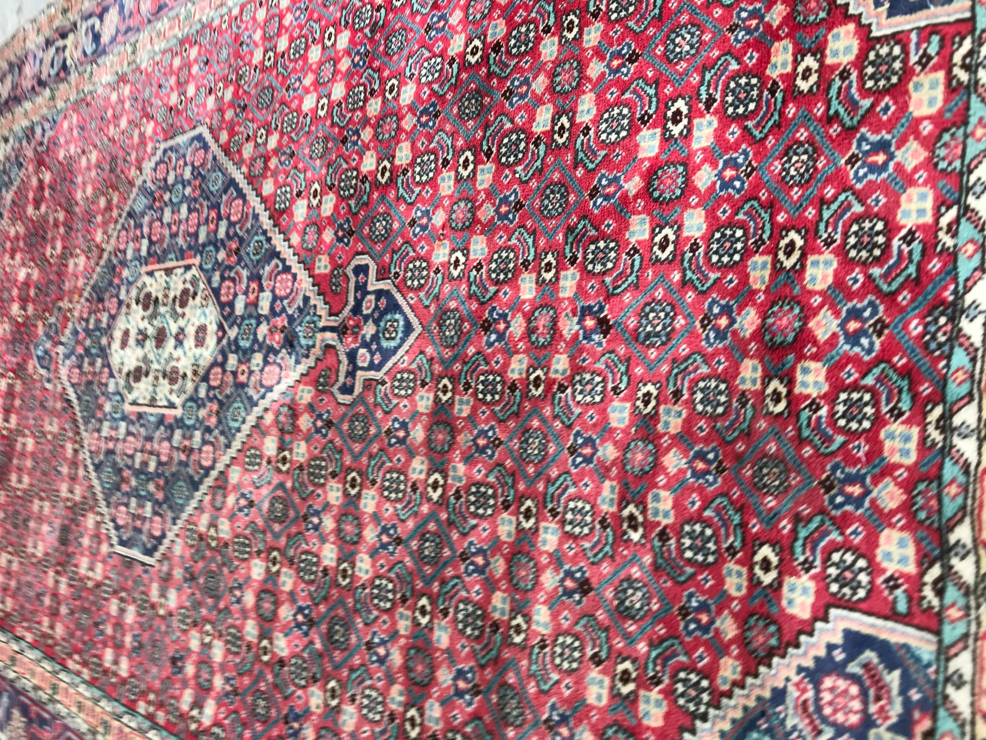 Beautiful Vintage Tabriz Rug In Good Condition For Sale In Saint Ouen, FR
