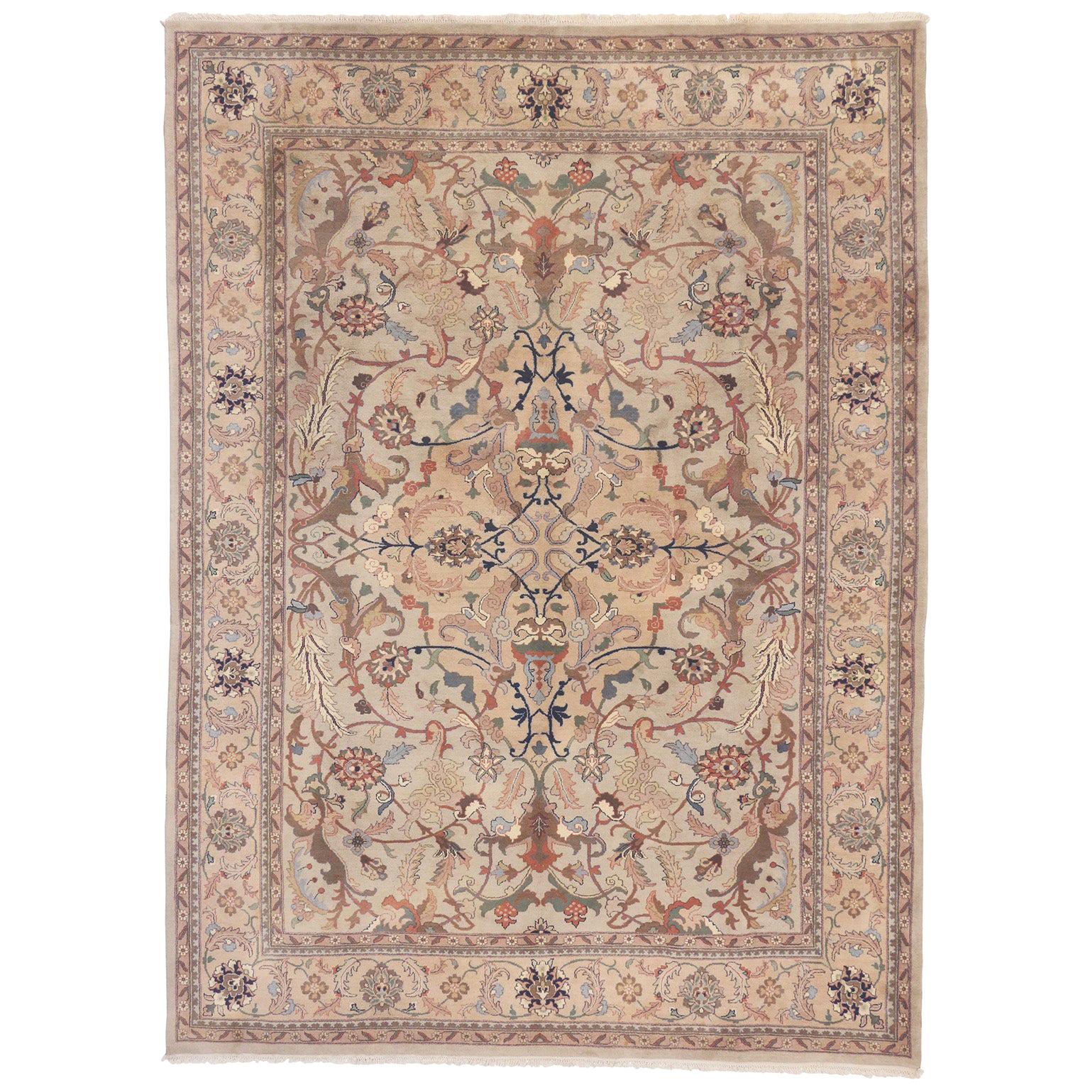 Beautiful Vintage Traditional Rug with Persian Style Herati Design