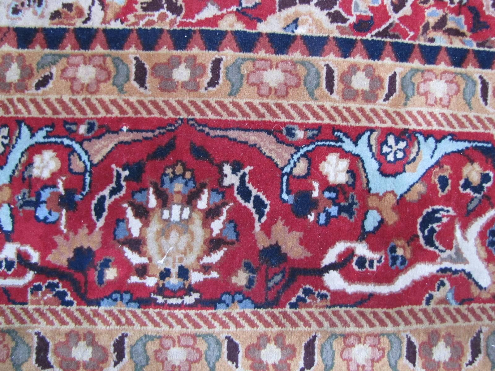 Mid-20th Century Beautiful Vintage Transylvanian Persian Design Rug
