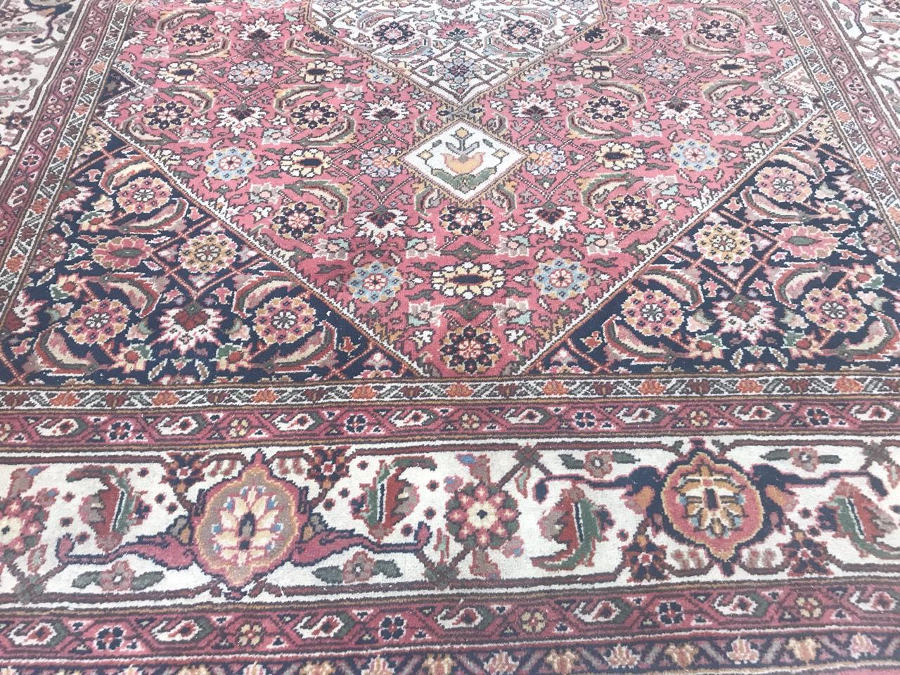 Bobyrug’s Beautiful Vintage Transylvanian Persian Style Rug In Good Condition For Sale In Saint Ouen, FR