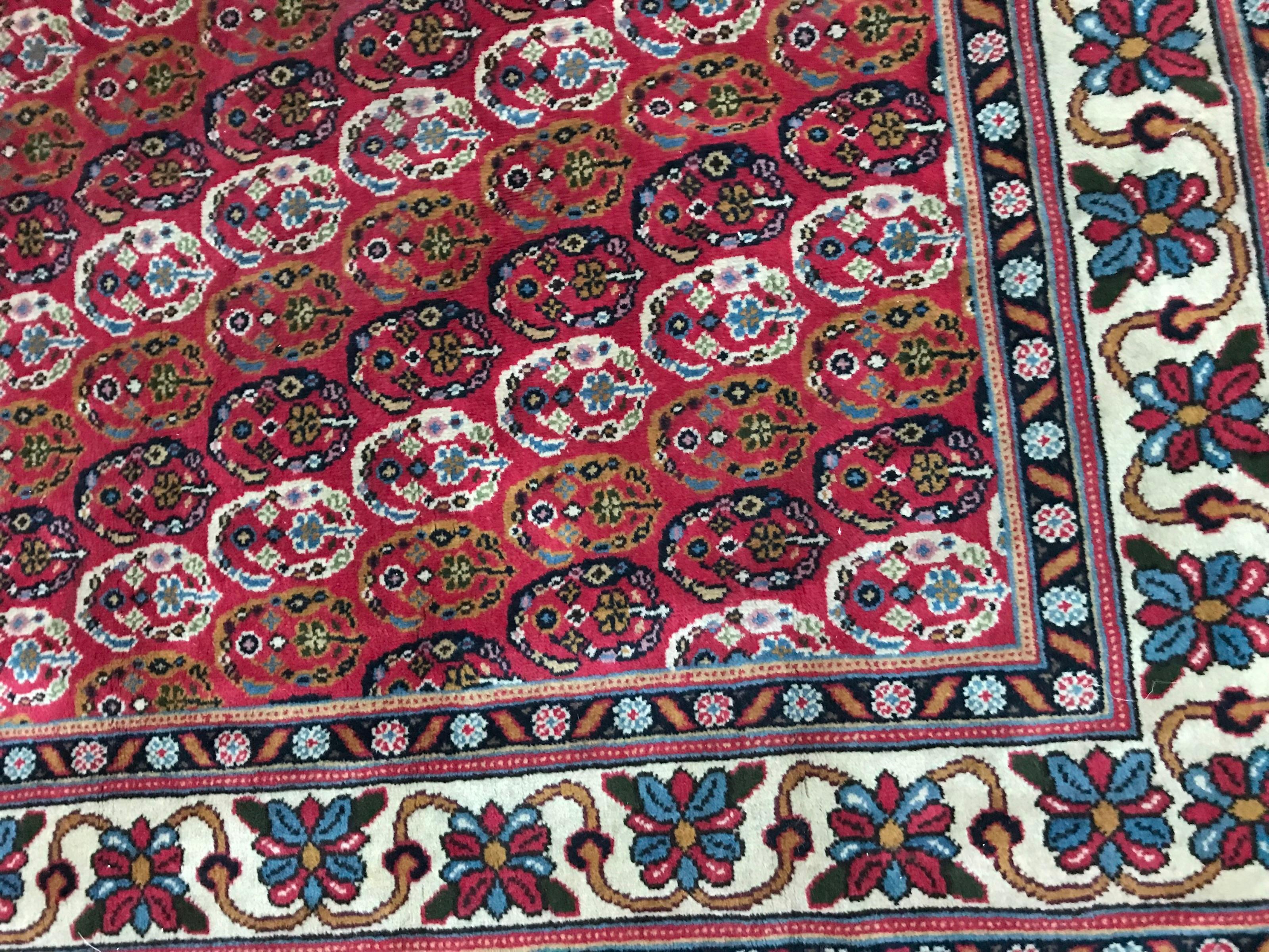 Schöner transylvanianischer Vintage-Teppich (Rumänisch) im Angebot