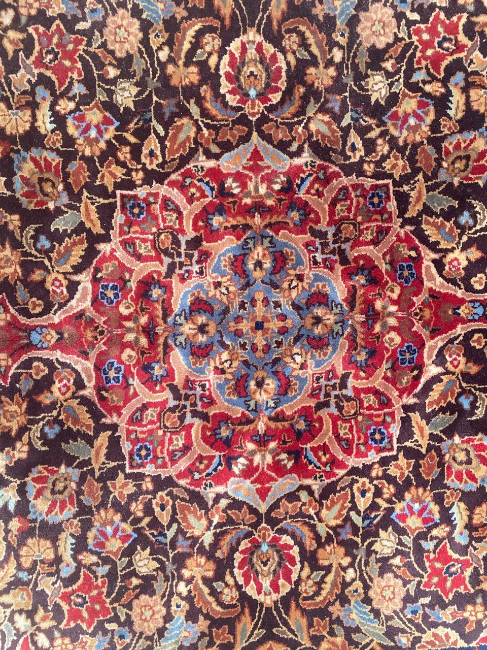 Schöner transylvanianischer Vintage-Teppich (Rumänisch) im Angebot
