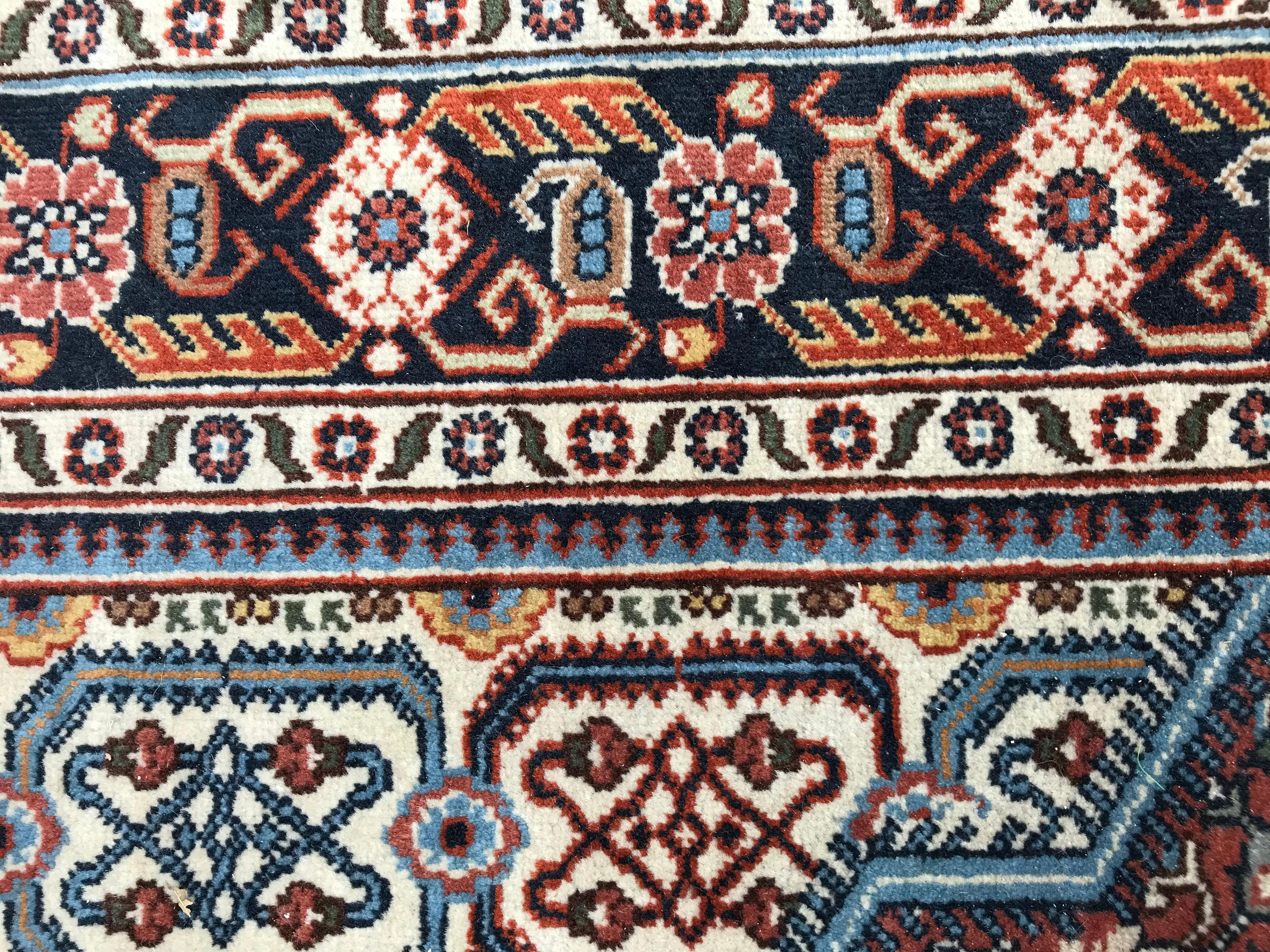 Bobyrugs wunderschöner transsilvanischer Vintage-Teppich im Angebot 1