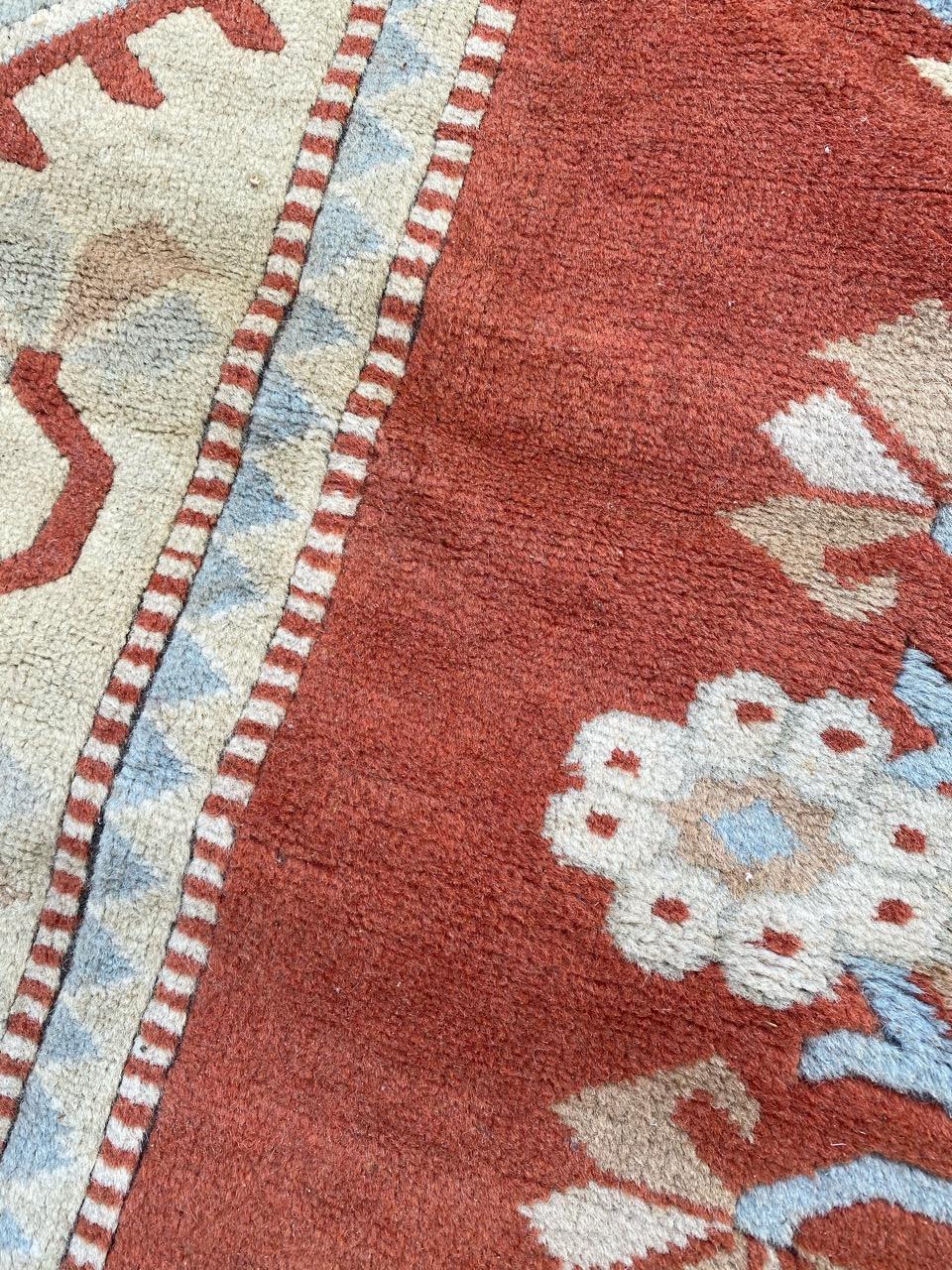 Beautiful Vintage Turkish Kars Rug In Good Condition For Sale In Saint Ouen, FR