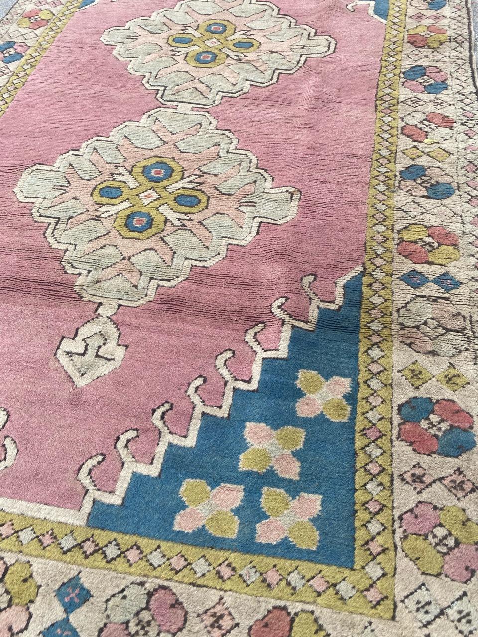 Bobyrugs schöner türkischer Kars-Teppich im Vintage-Stil im Zustand „Gut“ im Angebot in Saint Ouen, FR