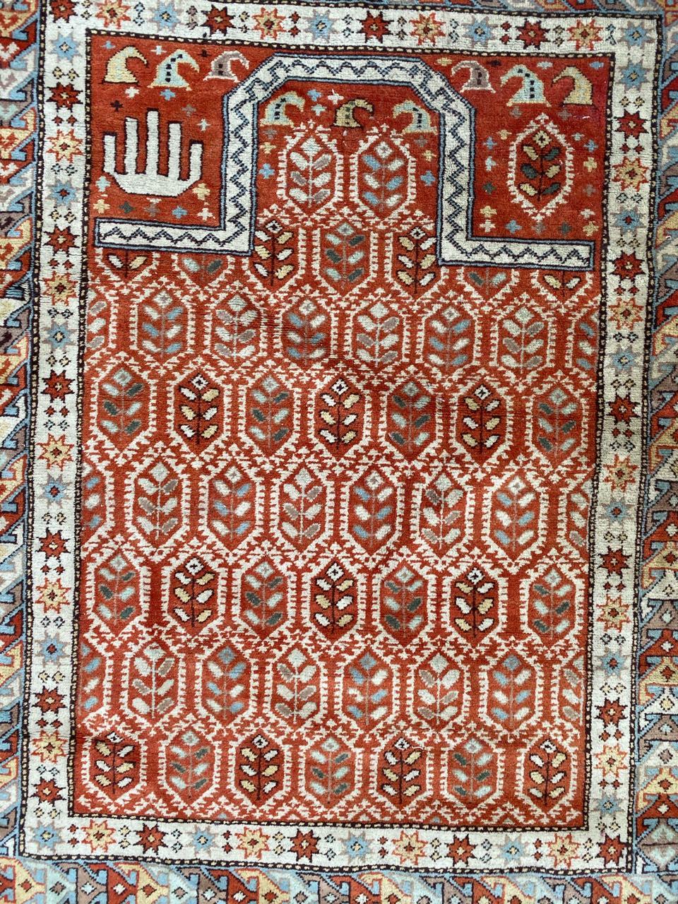 Very beautiful late 20th century Anatolian rug with a nice Mihrab design and beautiful colors with orange, grey, yellow and blue, entirely hand knotted with wool velvet on wool foundation.

✨✨✨
