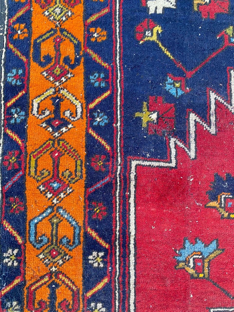 Bobyrugs schöner türkischer Vintage-Teppich im Angebot 4