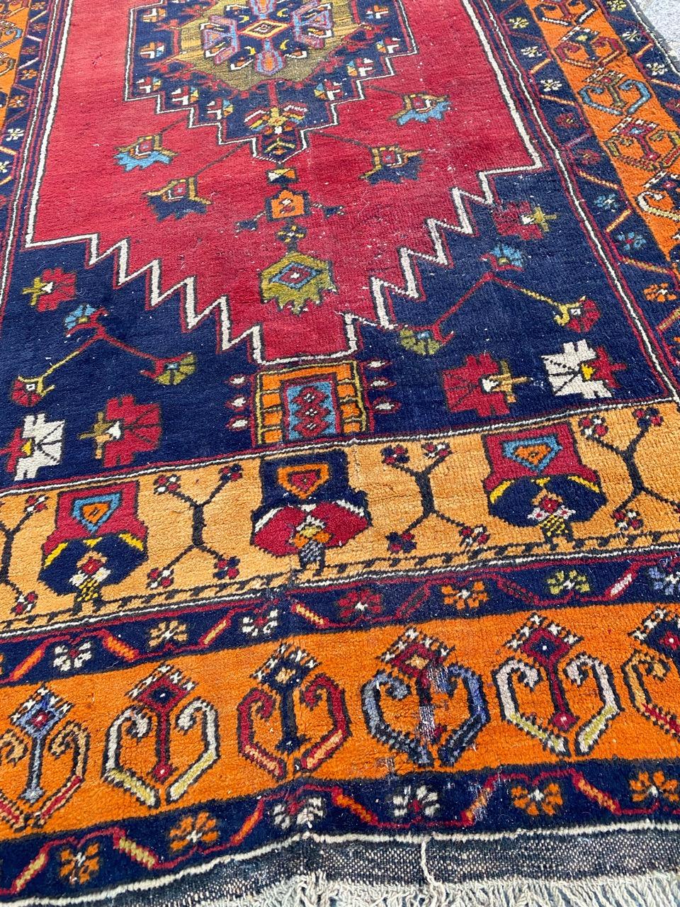 Bobyrug’s Beautiful Vintage Turkish Rug For Sale 8