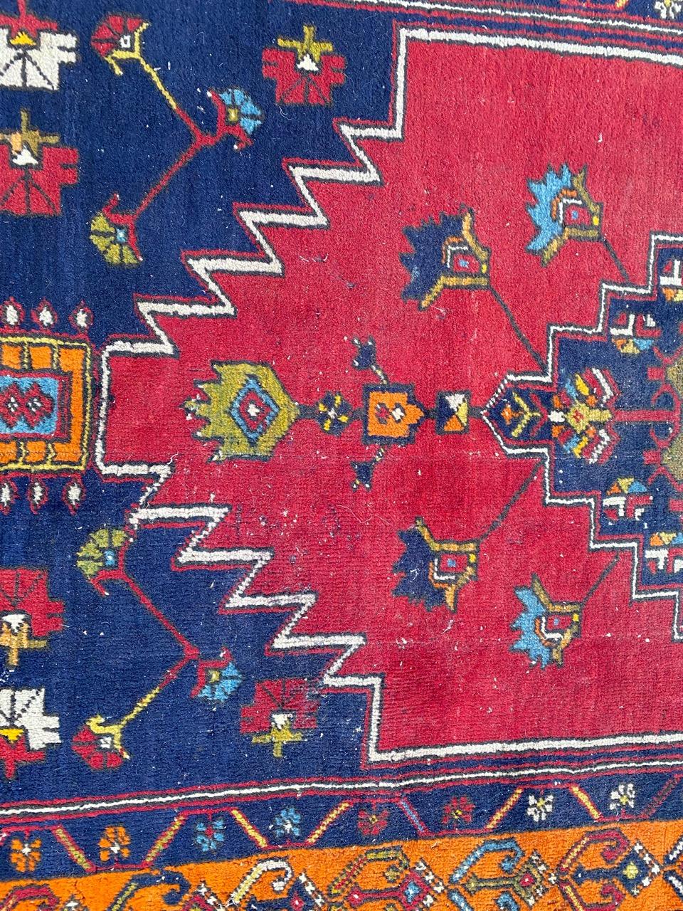 Bobyrug’s Beautiful Vintage Turkish Rug In Fair Condition For Sale In Saint Ouen, FR