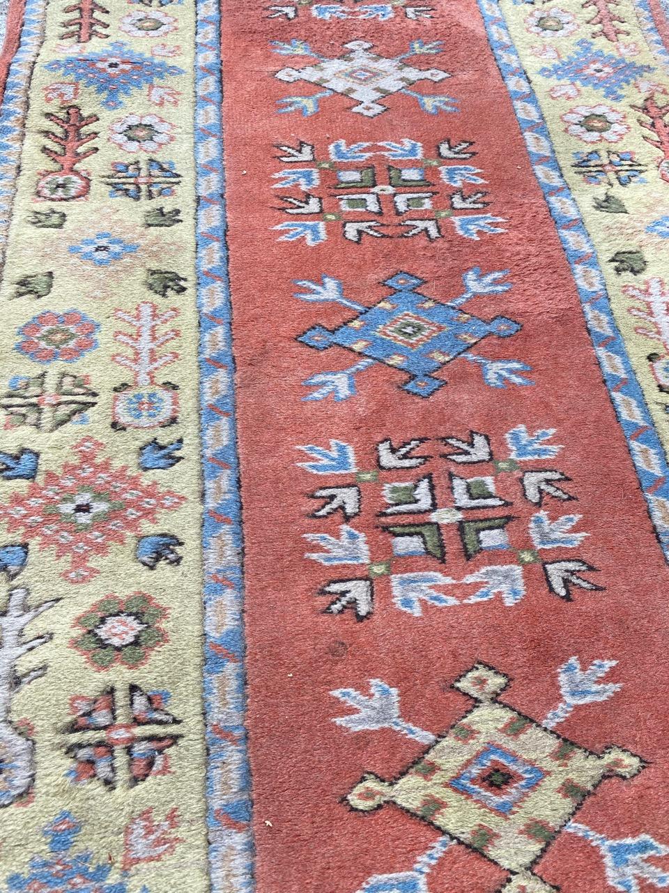 Schöner türkischer Vintage-Läufer im Angebot 2