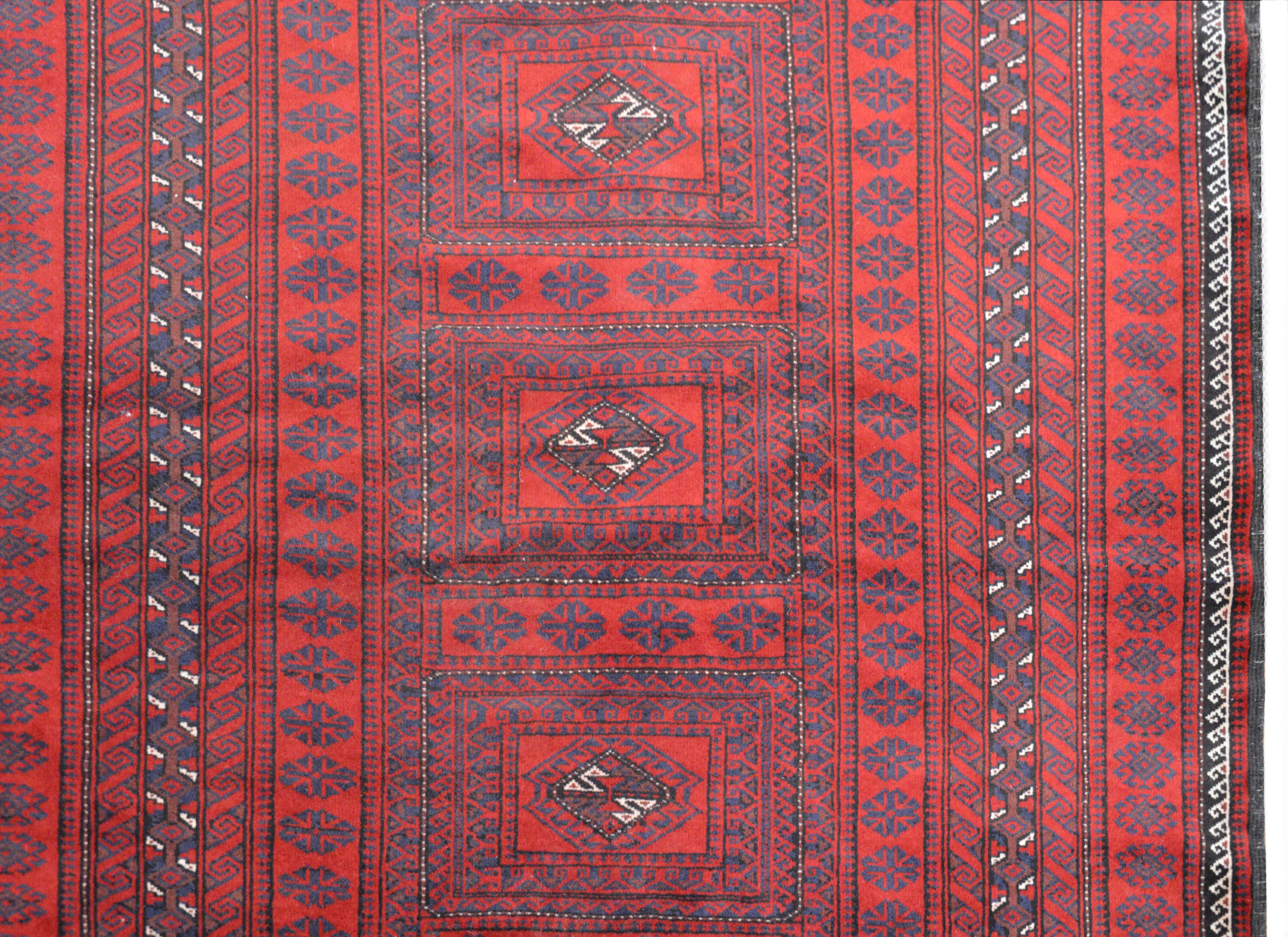 Tribal Beautiful Vintage Turkmen Rug For Sale