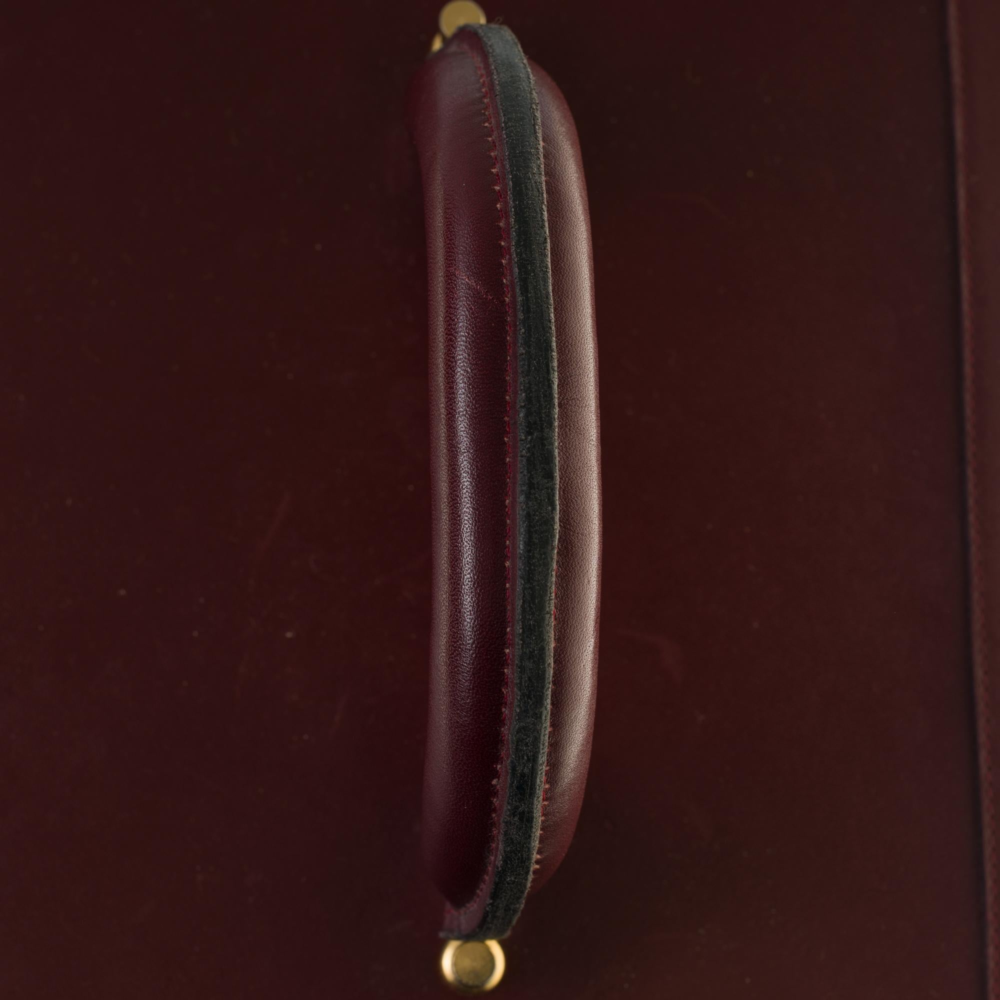 Beautiful Vintage Vanity Case Cartier in burgundy leather and brass  2