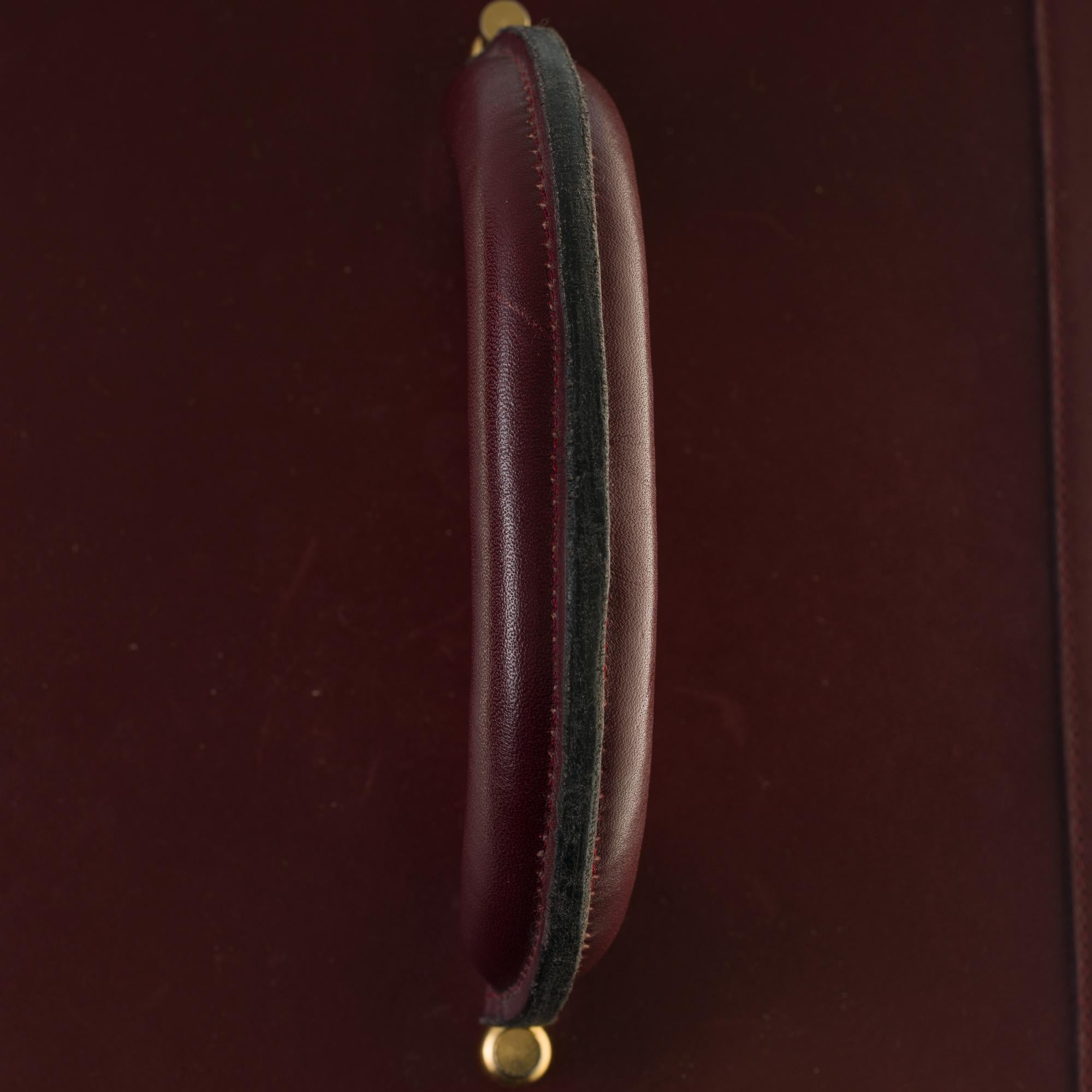 Beautiful Vintage Vanity Case Cartier in burgundy leather and brass 2