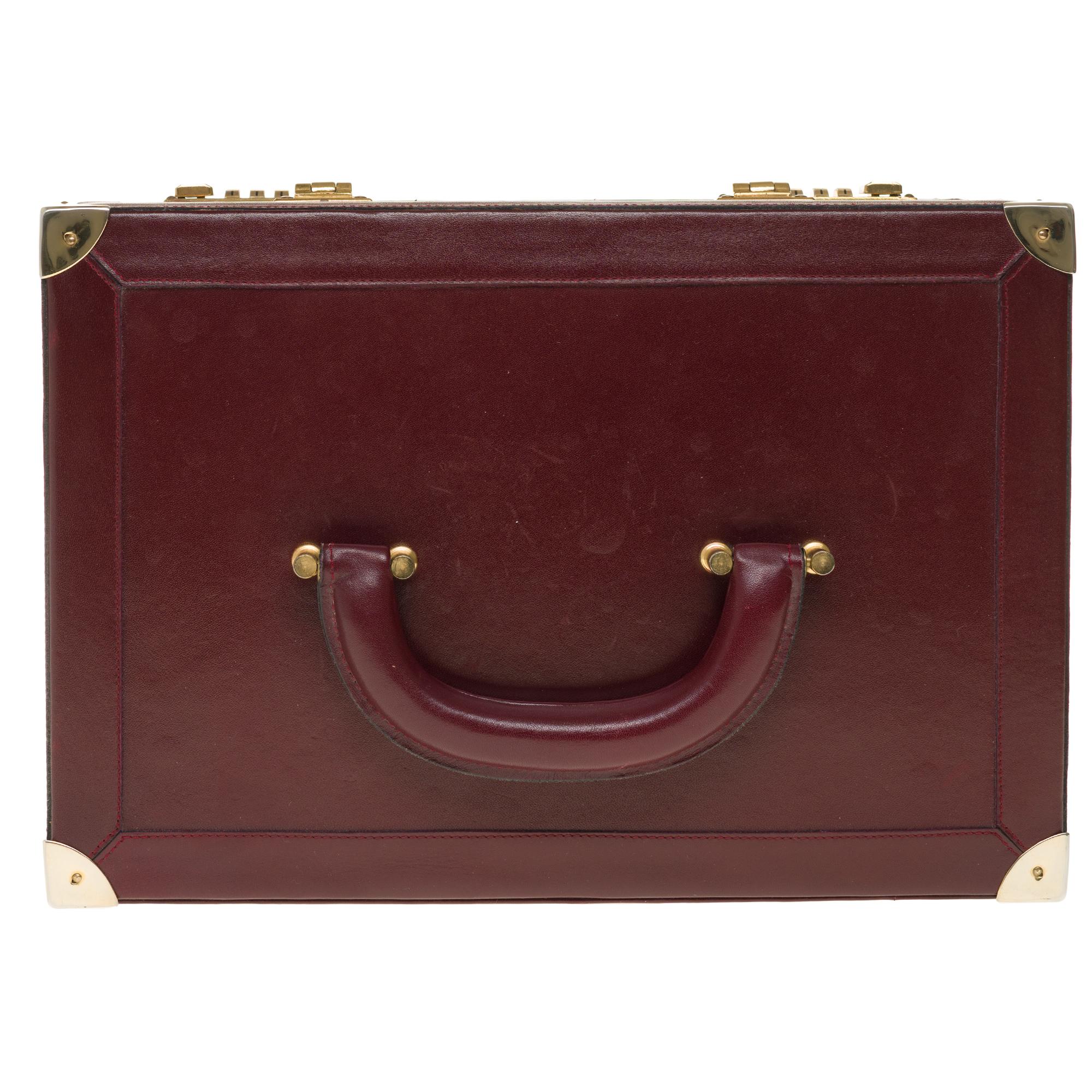 Beautiful Vintage Vanity Case Cartier in burgundy leather and brass  1