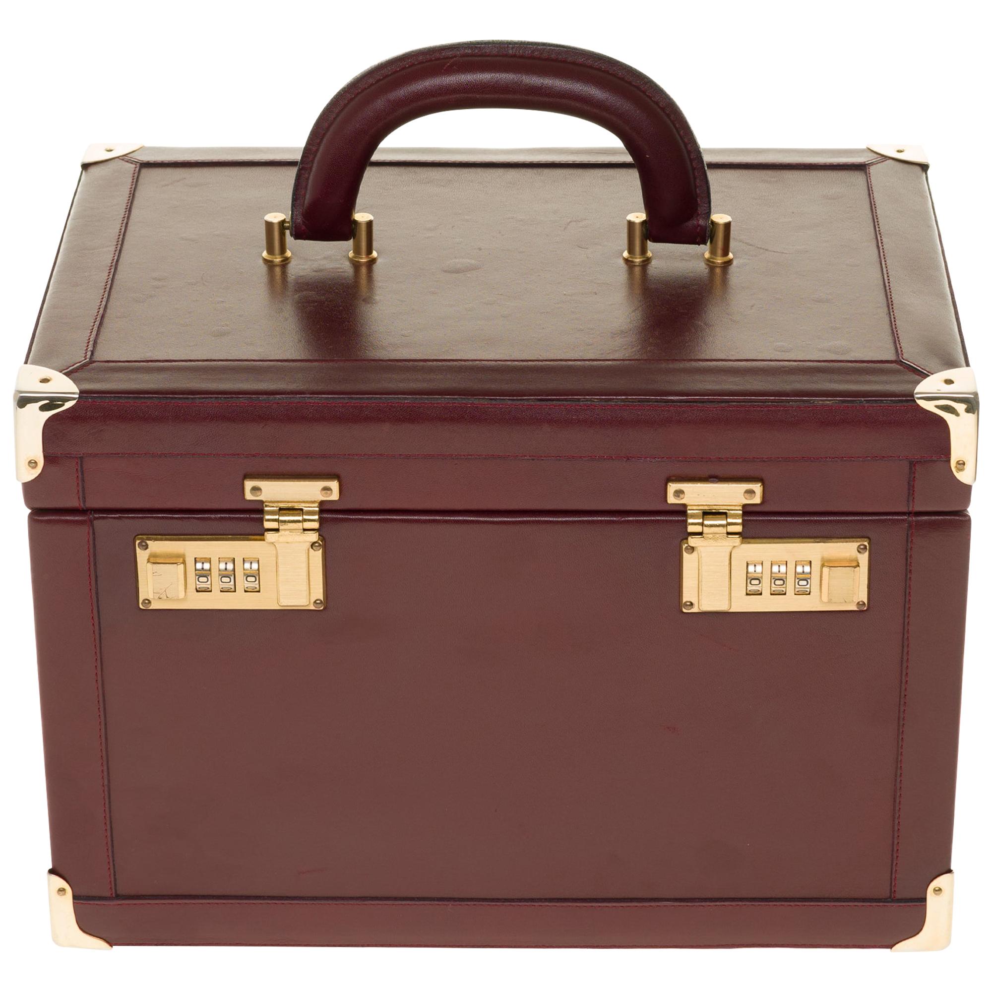 Beautiful Vintage Vanity Case Cartier in burgundy leather and brass 