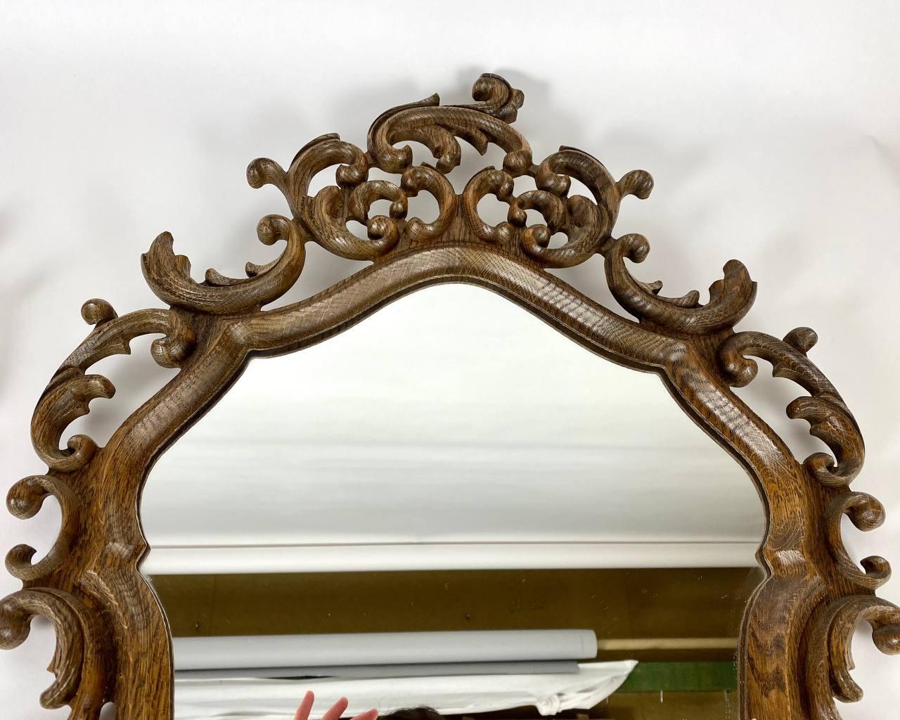 Beautiful Vintage Wall Mirror in Carved Wooden Frame Paired Wall Mirrors In Excellent Condition In Bastogne, BE