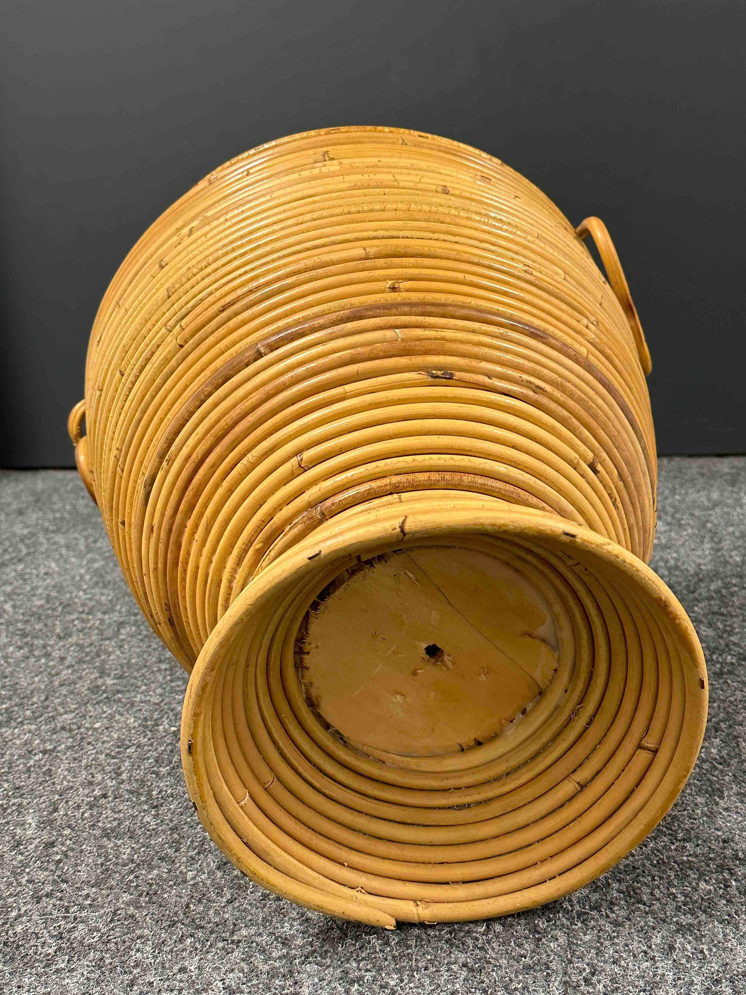 Beautiful Vivai del Sud Bamboo Rattan Decorative Basket Catchall, 1970s, Italy For Sale 3