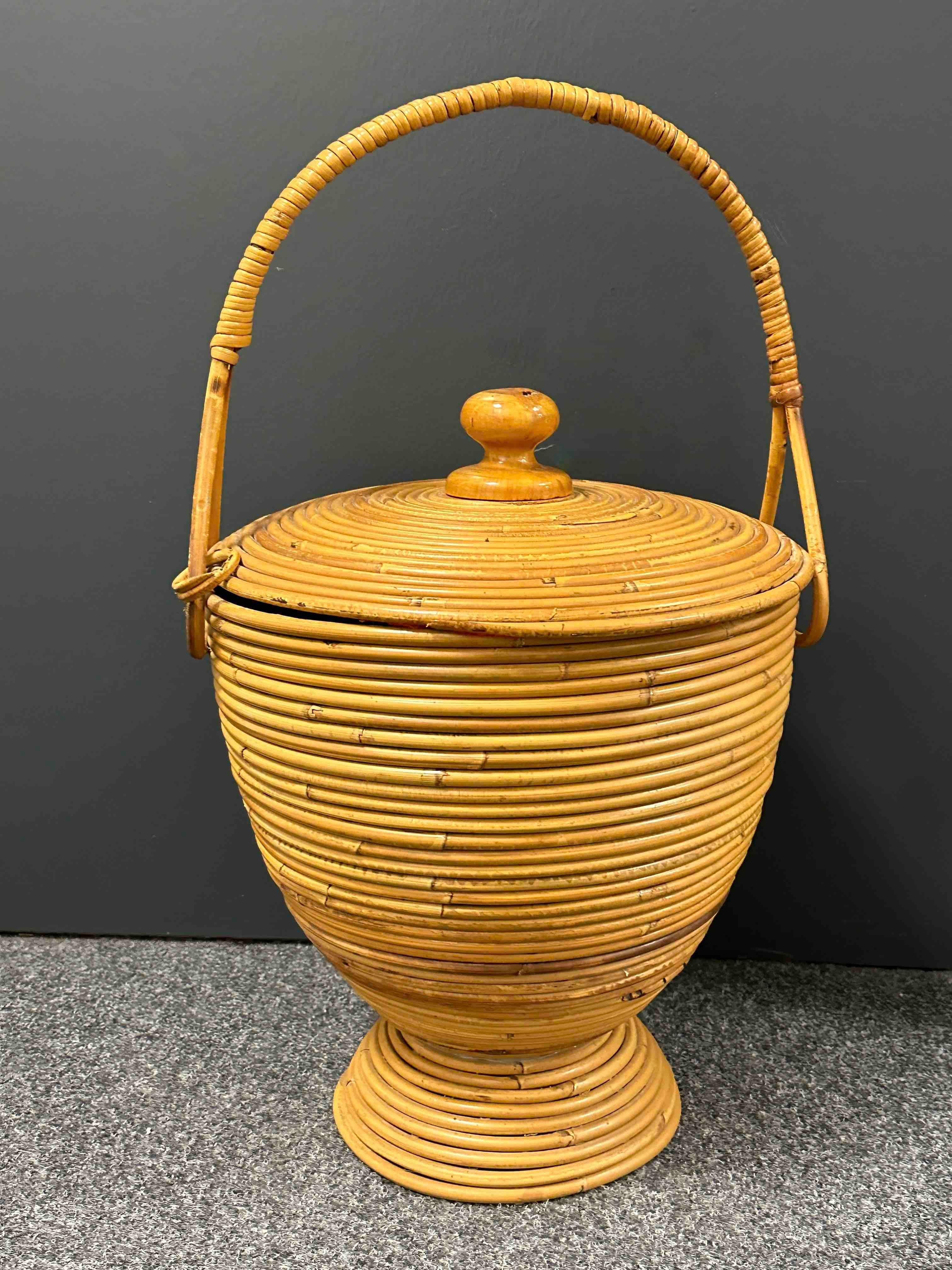 Italian Beautiful Vivai del Sud Bamboo Rattan Decorative Basket Catchall, 1970s, Italy For Sale