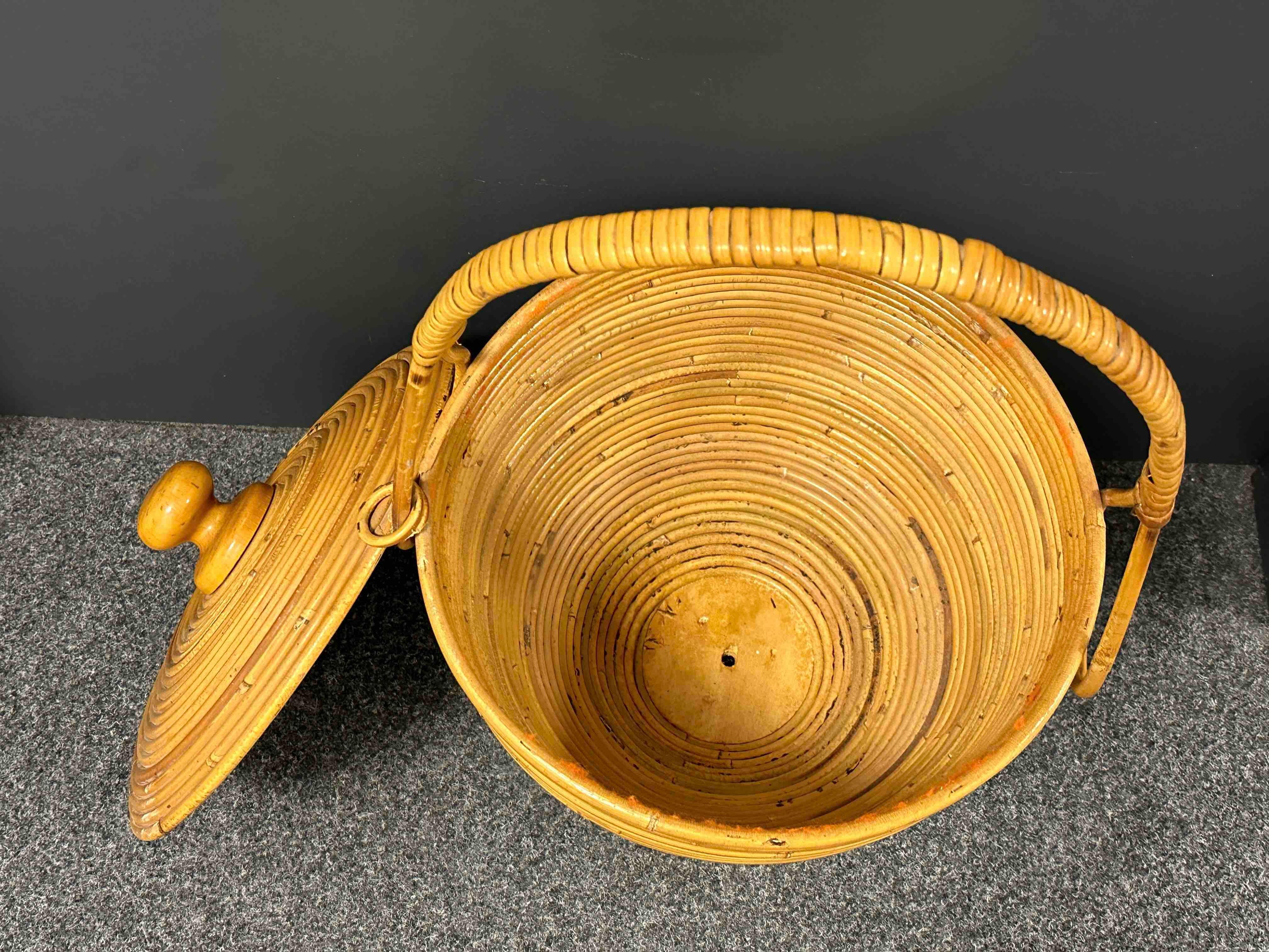 Late 20th Century Beautiful Vivai del Sud Bamboo Rattan Decorative Basket Catchall, 1970s, Italy For Sale