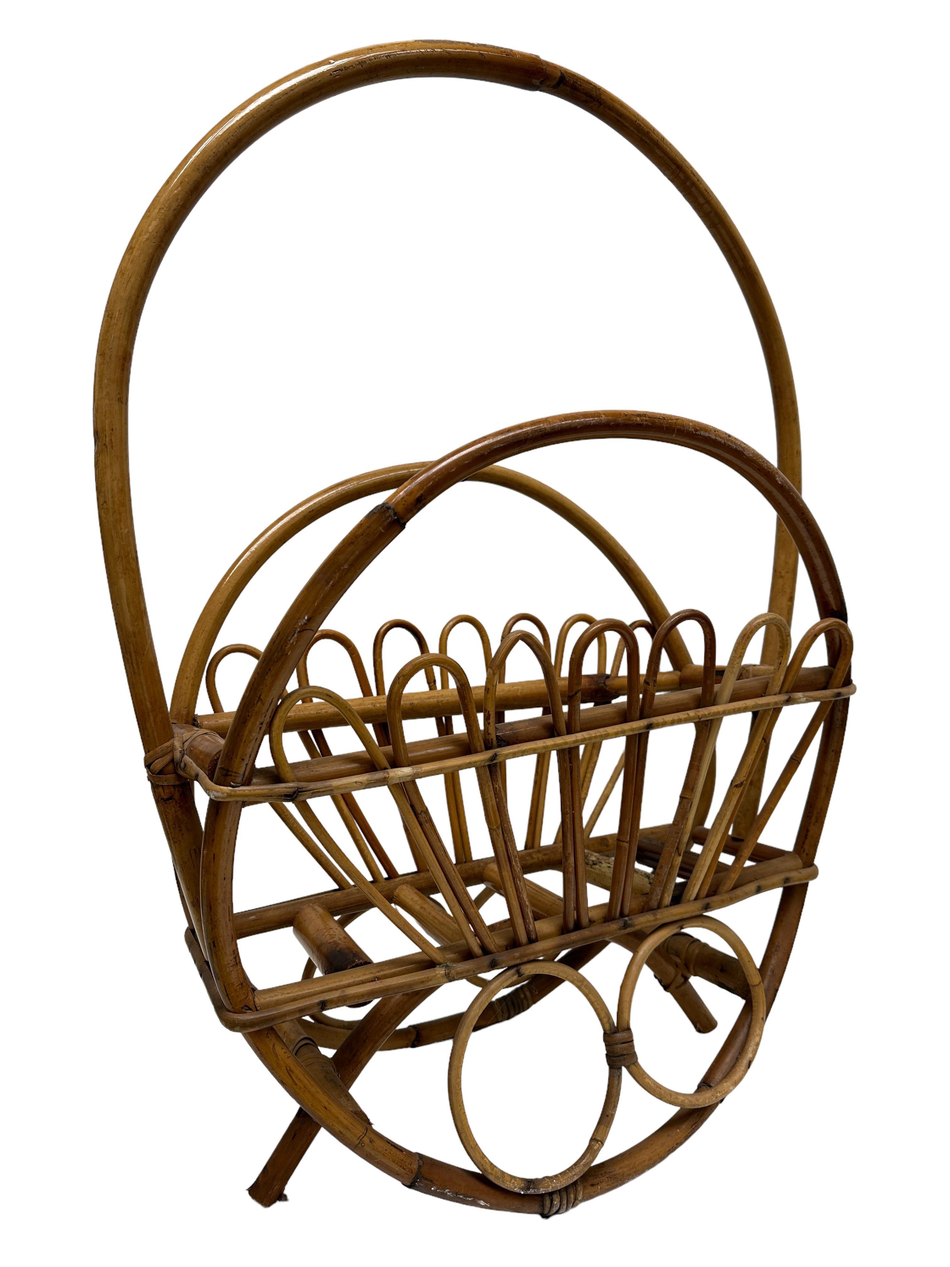 Mid-Century Modern Beautiful Vivai del Sud Bamboo Wicker Magazine Rack Stand, 1970s, Italy For Sale