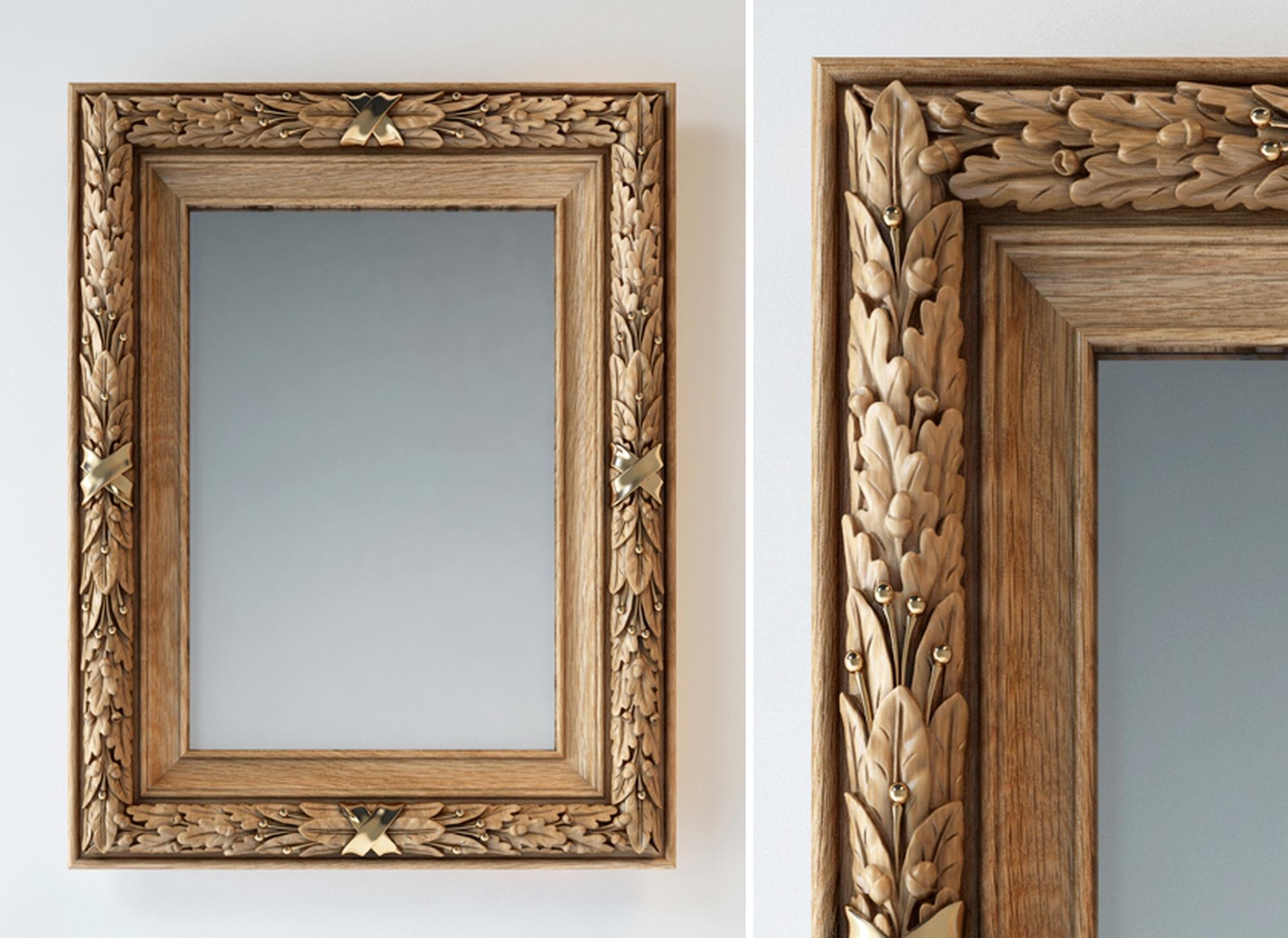Victorian Beautiful Wall Carved Wood Mirror Frame with a pattern of oak and laurel leaves For Sale