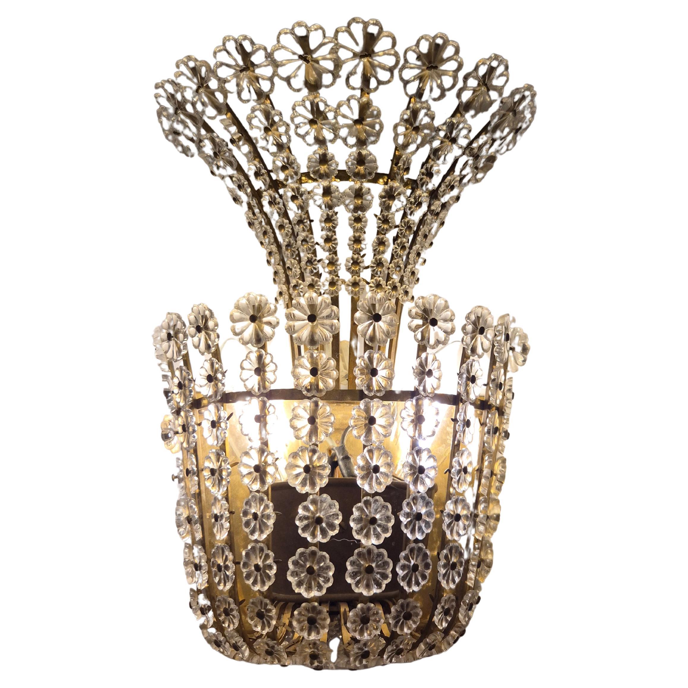 Beautiful Wall Light in brass with flower decor, Swedish Modern 1950s. For Sale