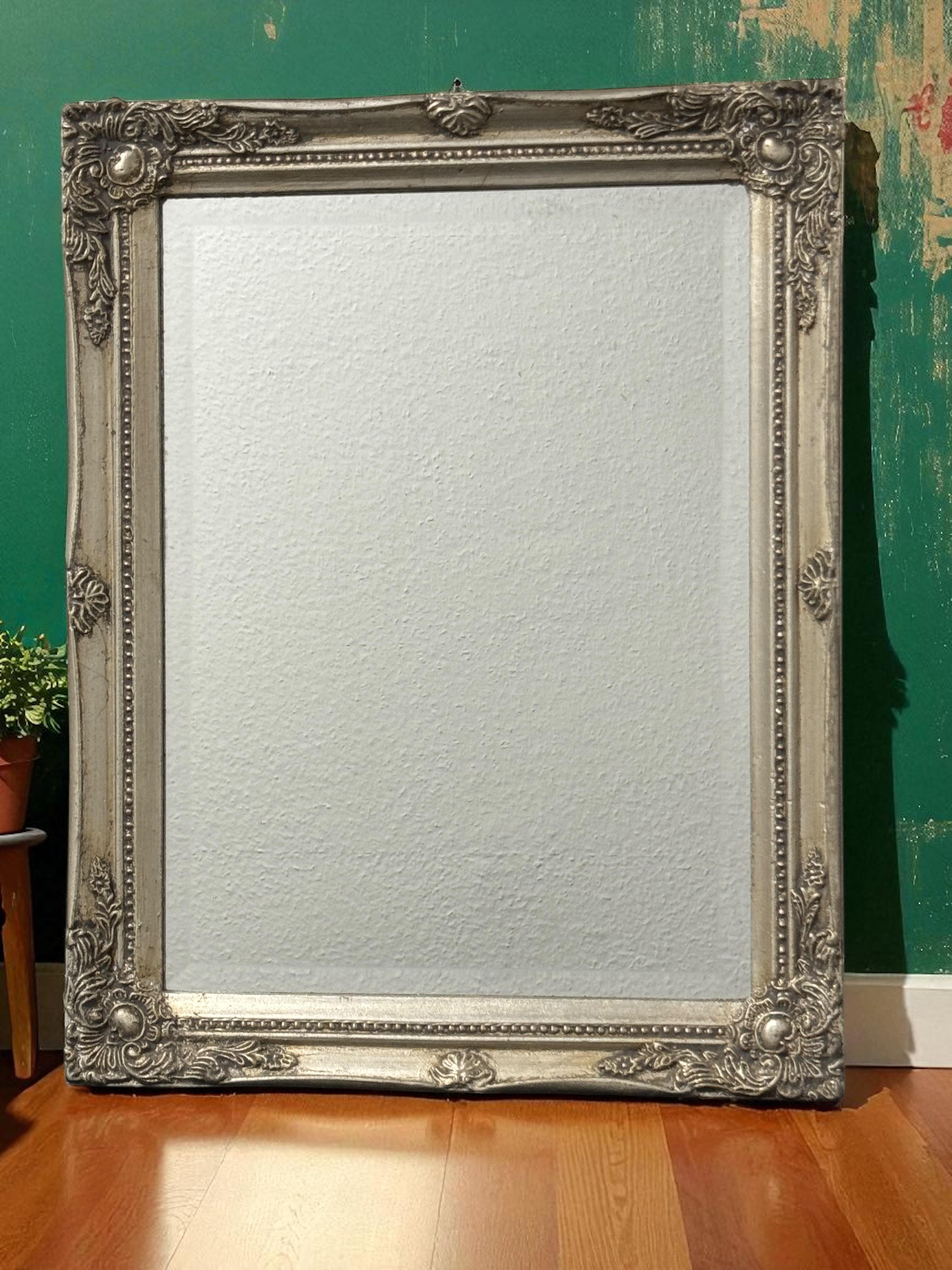 Beautiful Wall Mirror Silvered Wood Tole Toleware 1960s Italy For Sale 13