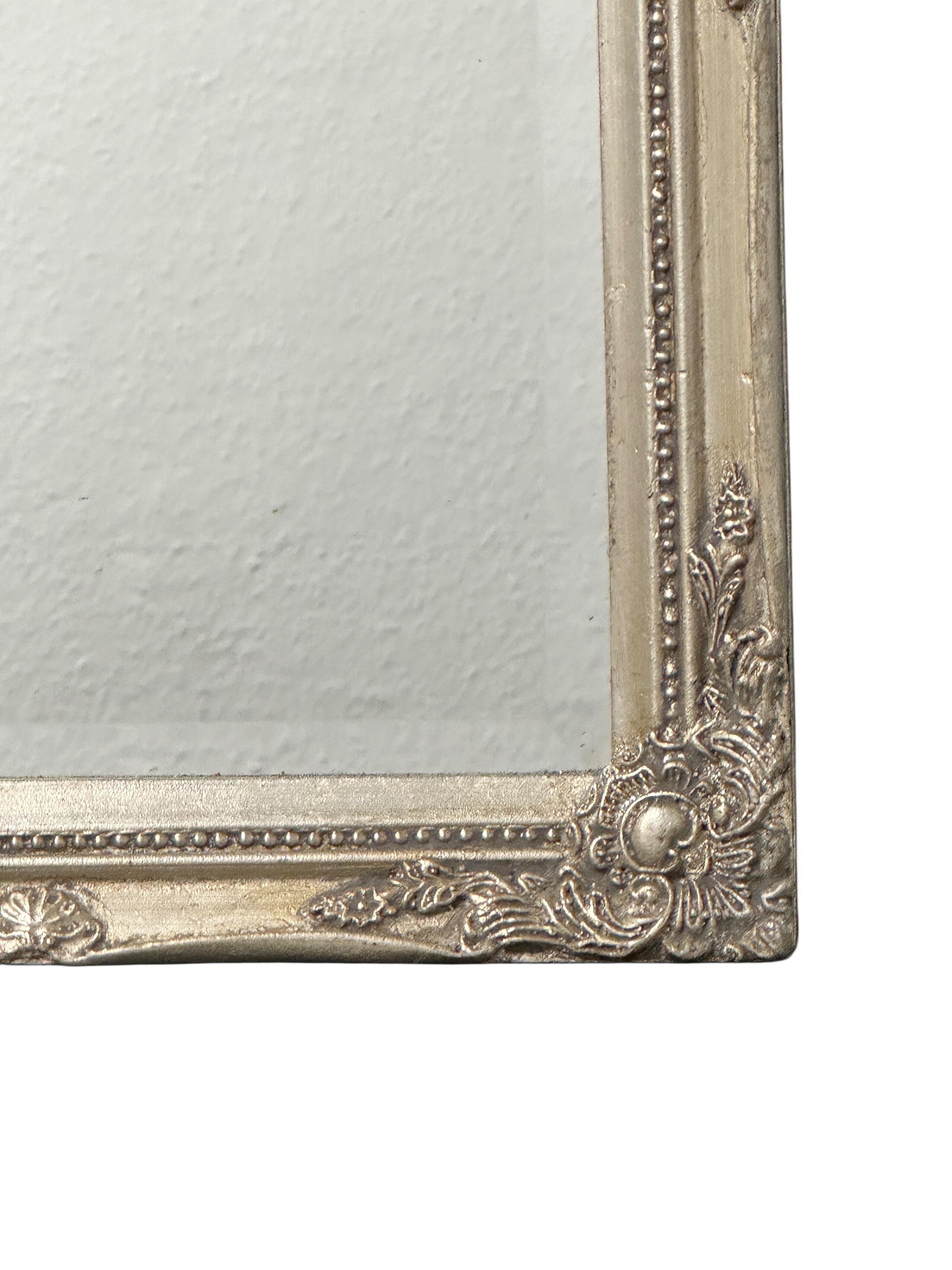 Hollywood Regency Beautiful Wall Mirror Silvered Wood Tole Toleware 1960s Italy For Sale