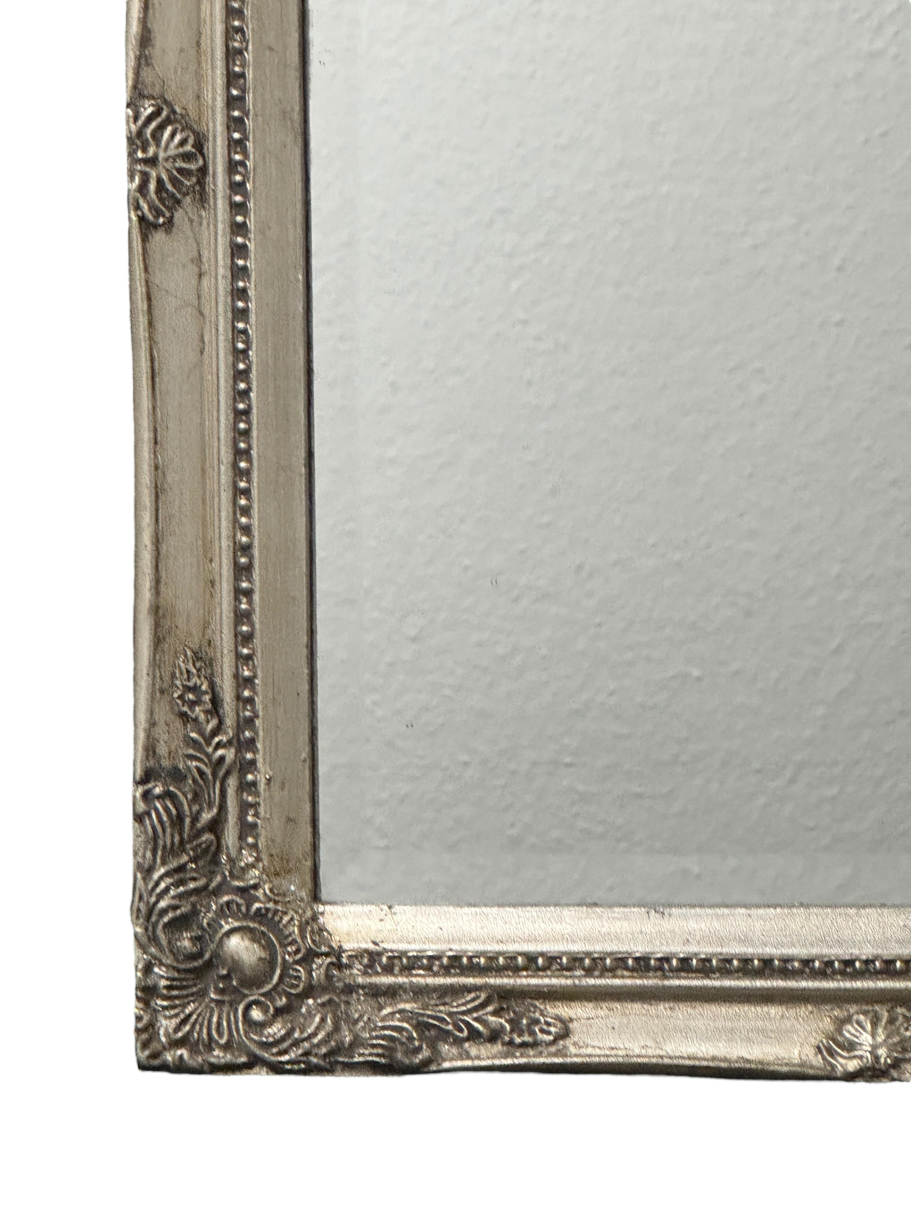 Beautiful Wall Mirror Silvered Wood Tole Toleware 1960s Italy For Sale 1