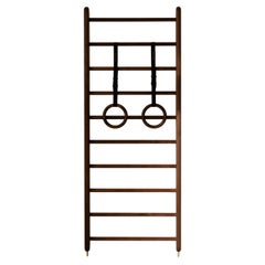 Schöne Wandbar von kenko aus Nussbaum und Ahornholz