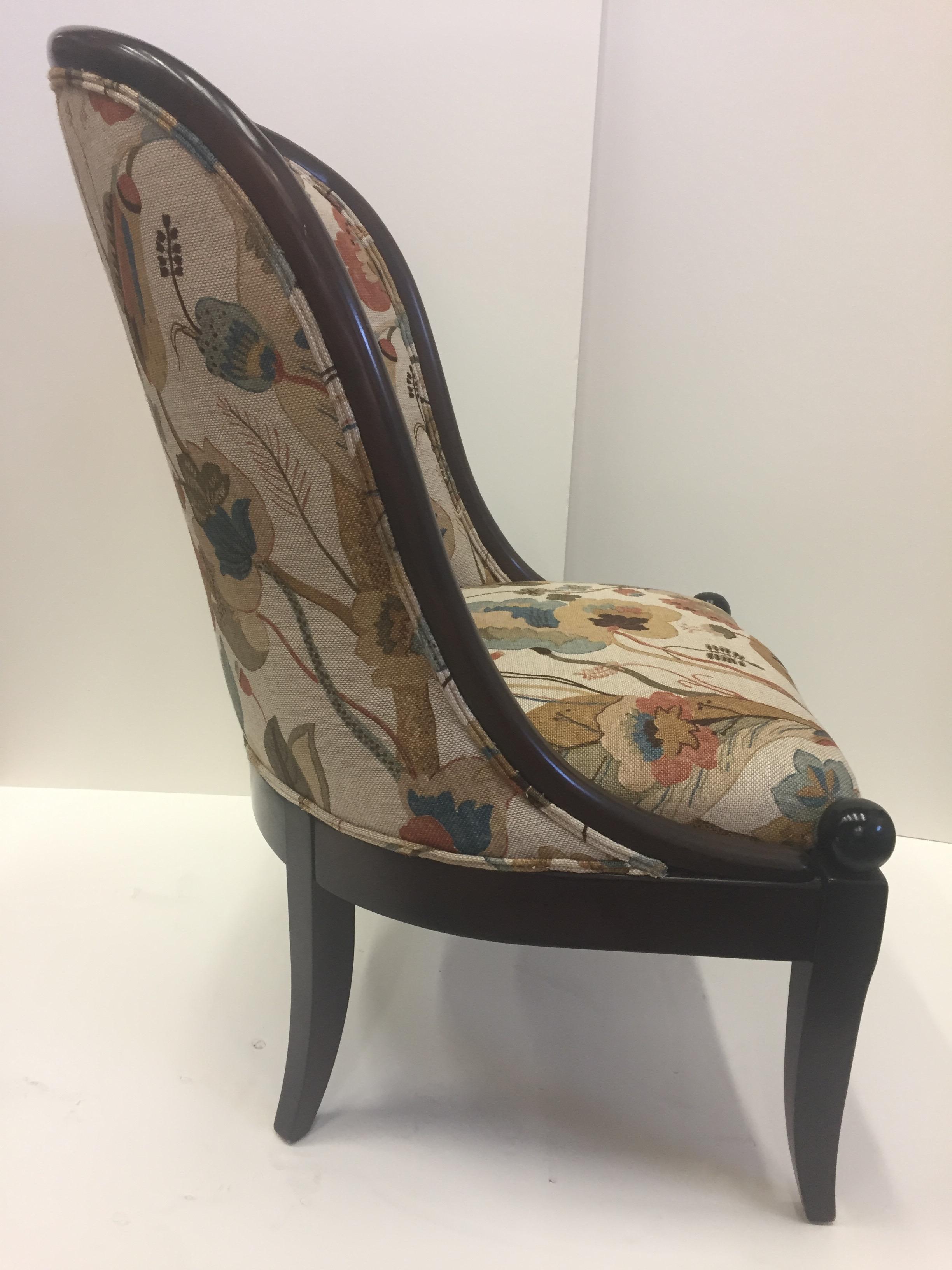 Beautiful Walnut and Tapestry Curved Club Chair by Baker (Englisch)