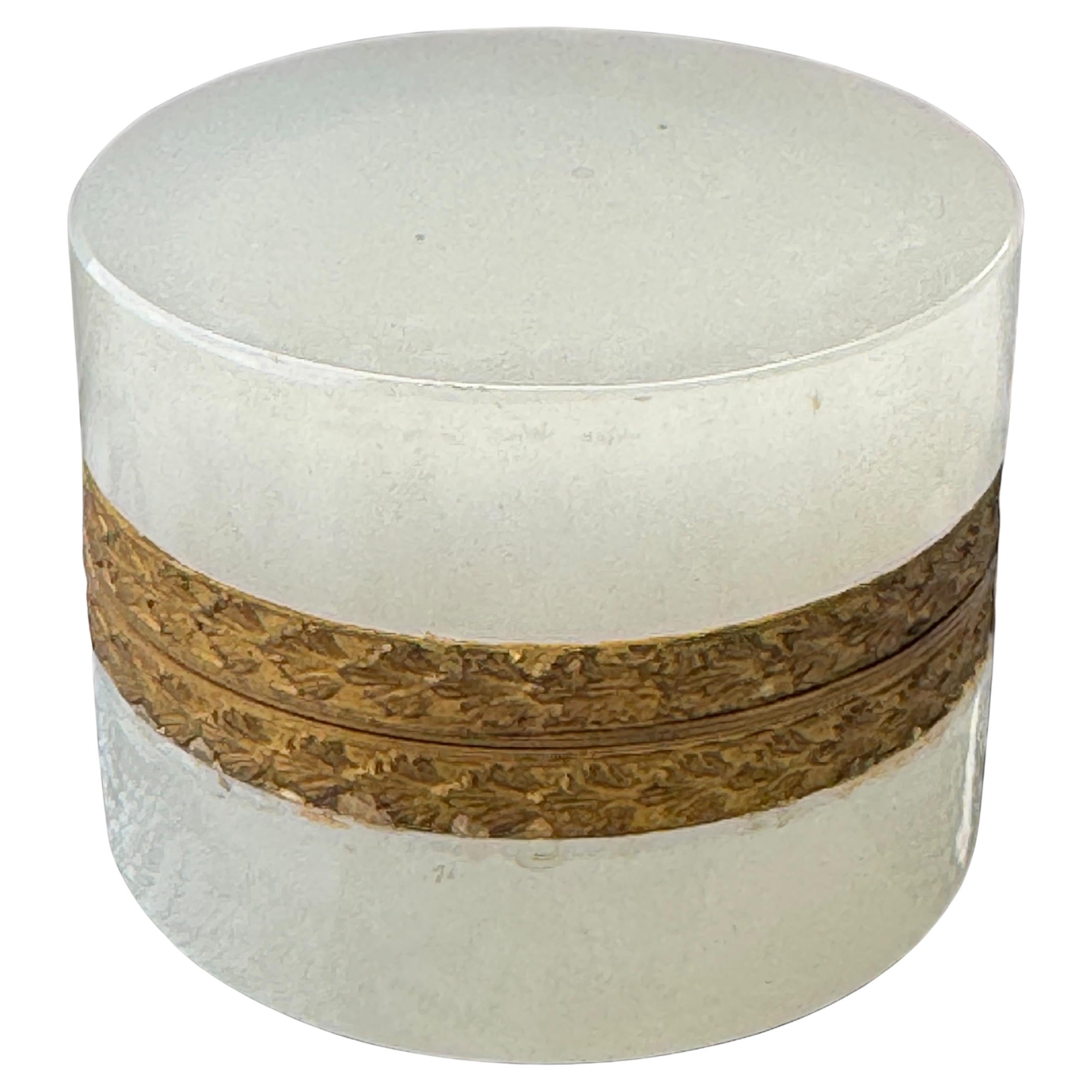 Bellissima scatola in vetro opalino bianco del Cenedese con montature in bronzo, Italia, anni '30