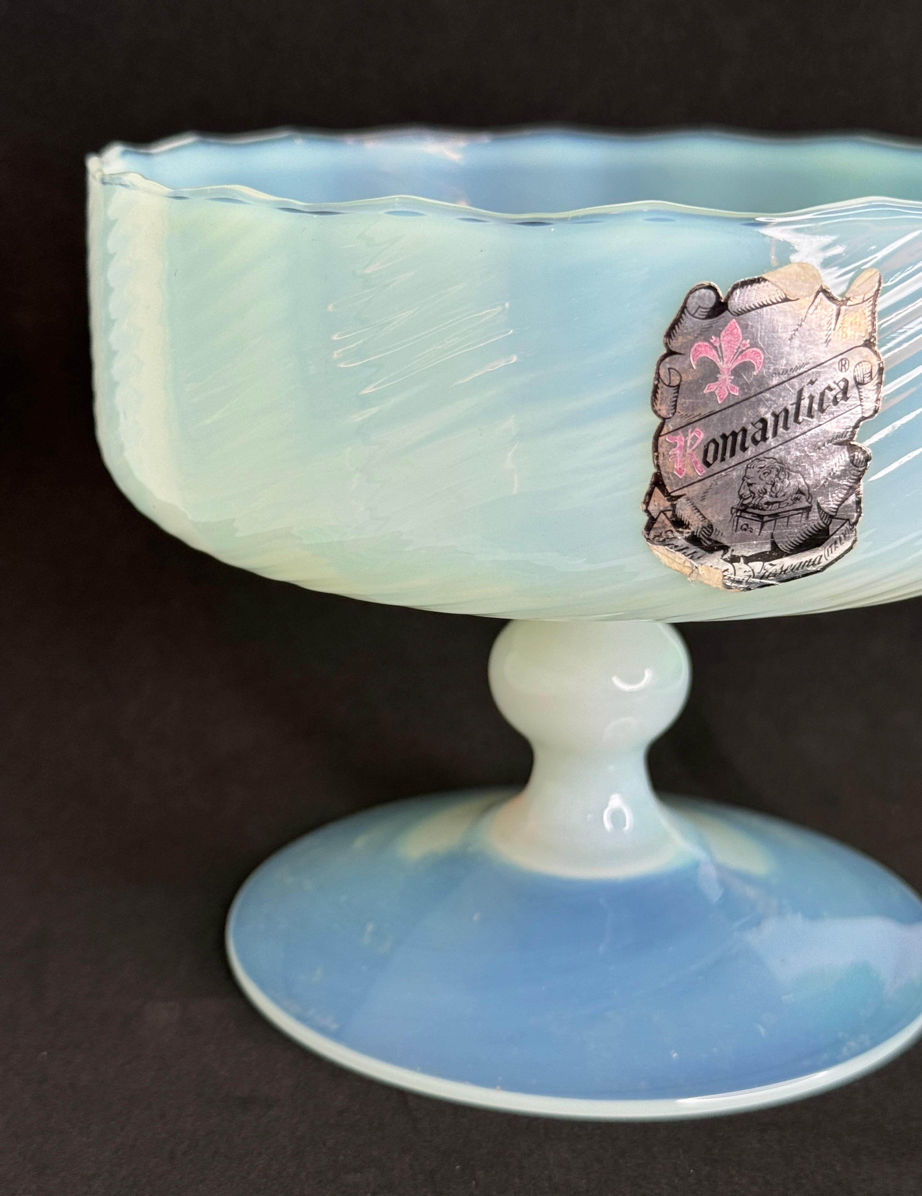 Magnifique coupe à compote en verre opalin blanc de style Cenedese, Italie, années 1950 en vente 7